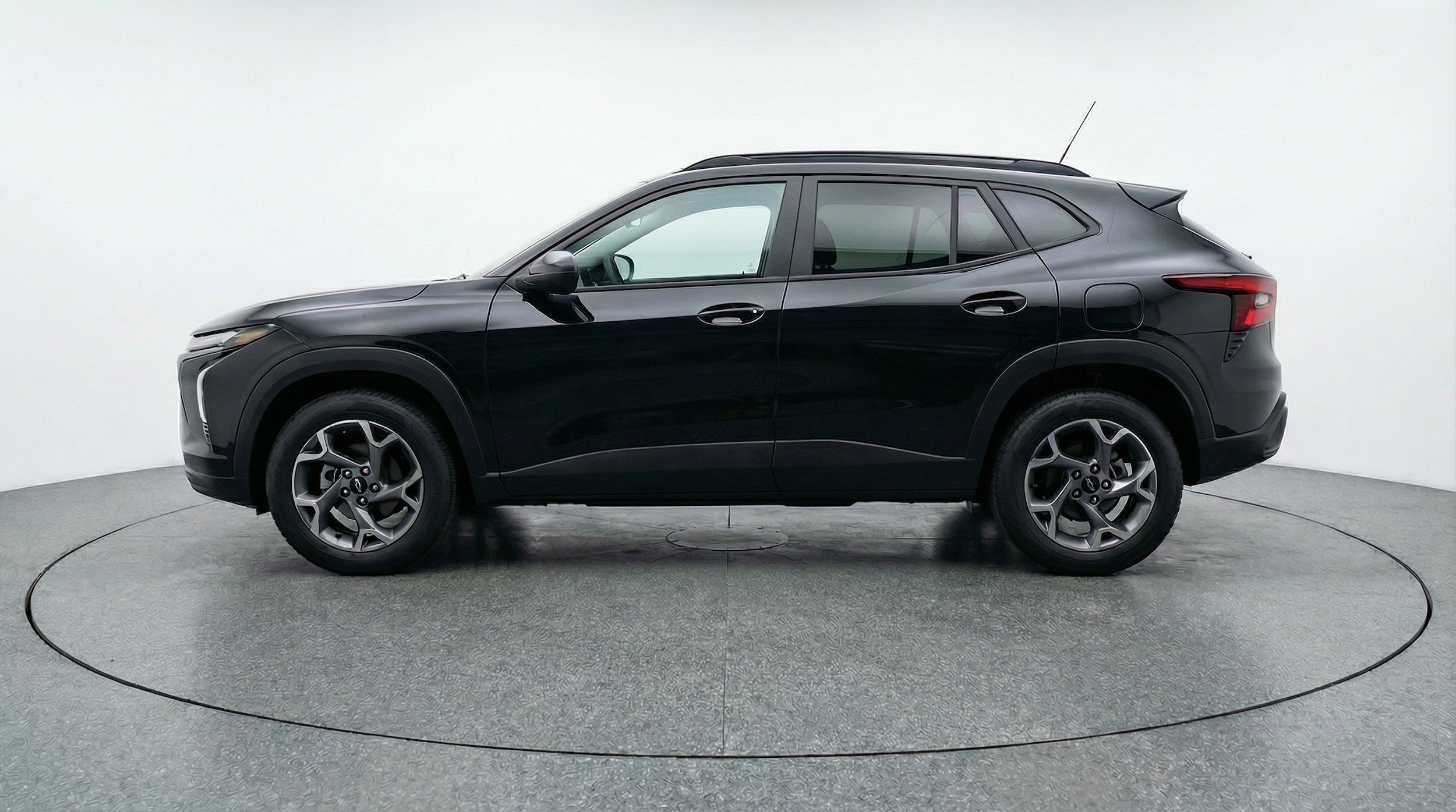 Thumbnail: 2025 Chevrolet Trax - 5