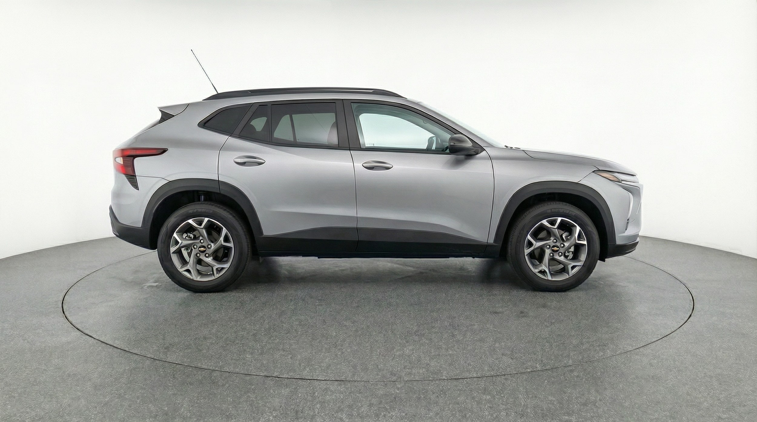 Thumbnail: 2025 Chevrolet Trax - 8