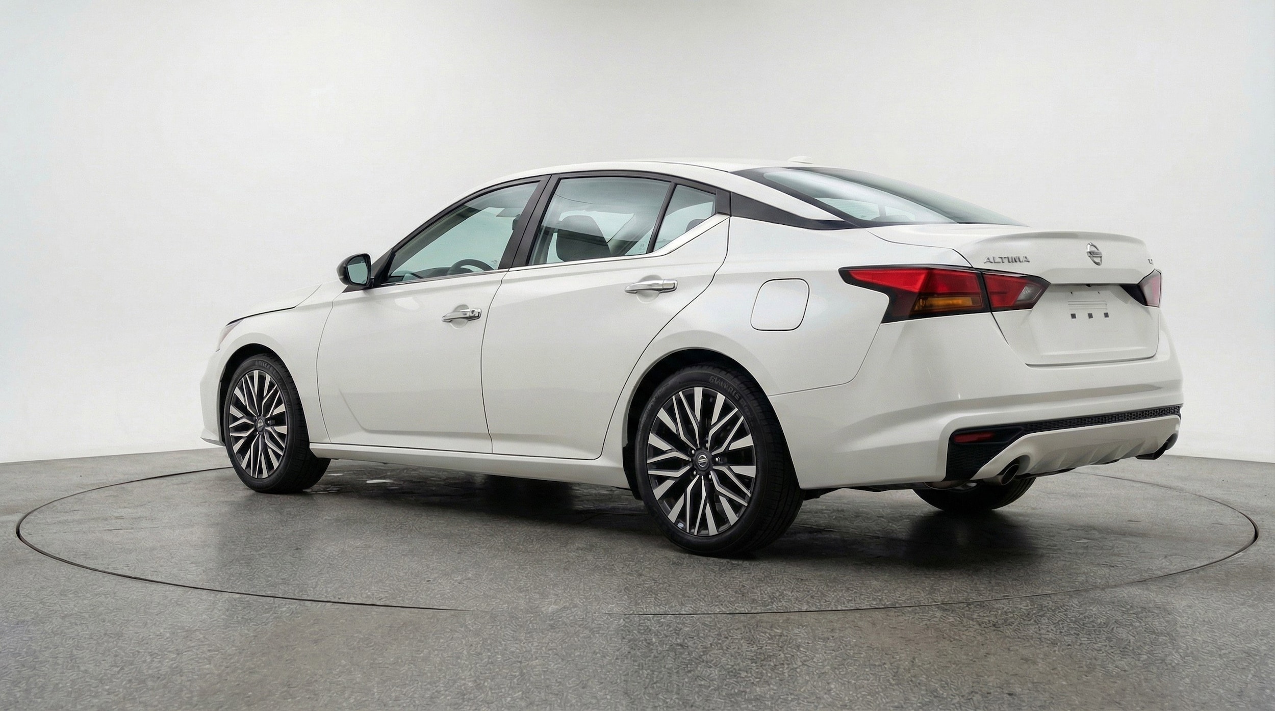 Thumbnail: 2025 Nissan Altima - 6