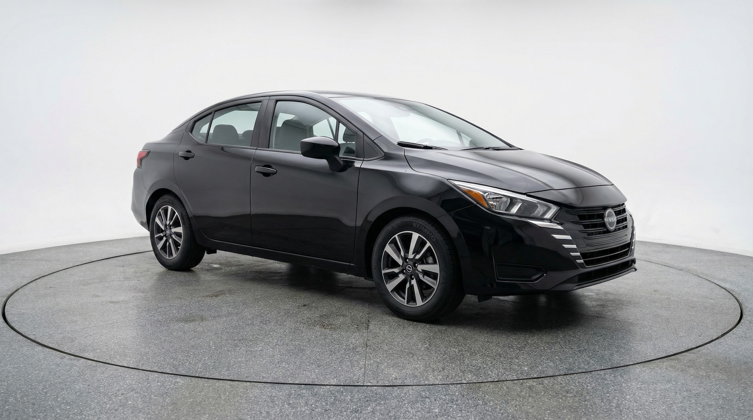 2025 Nissan Versa Sedan SV