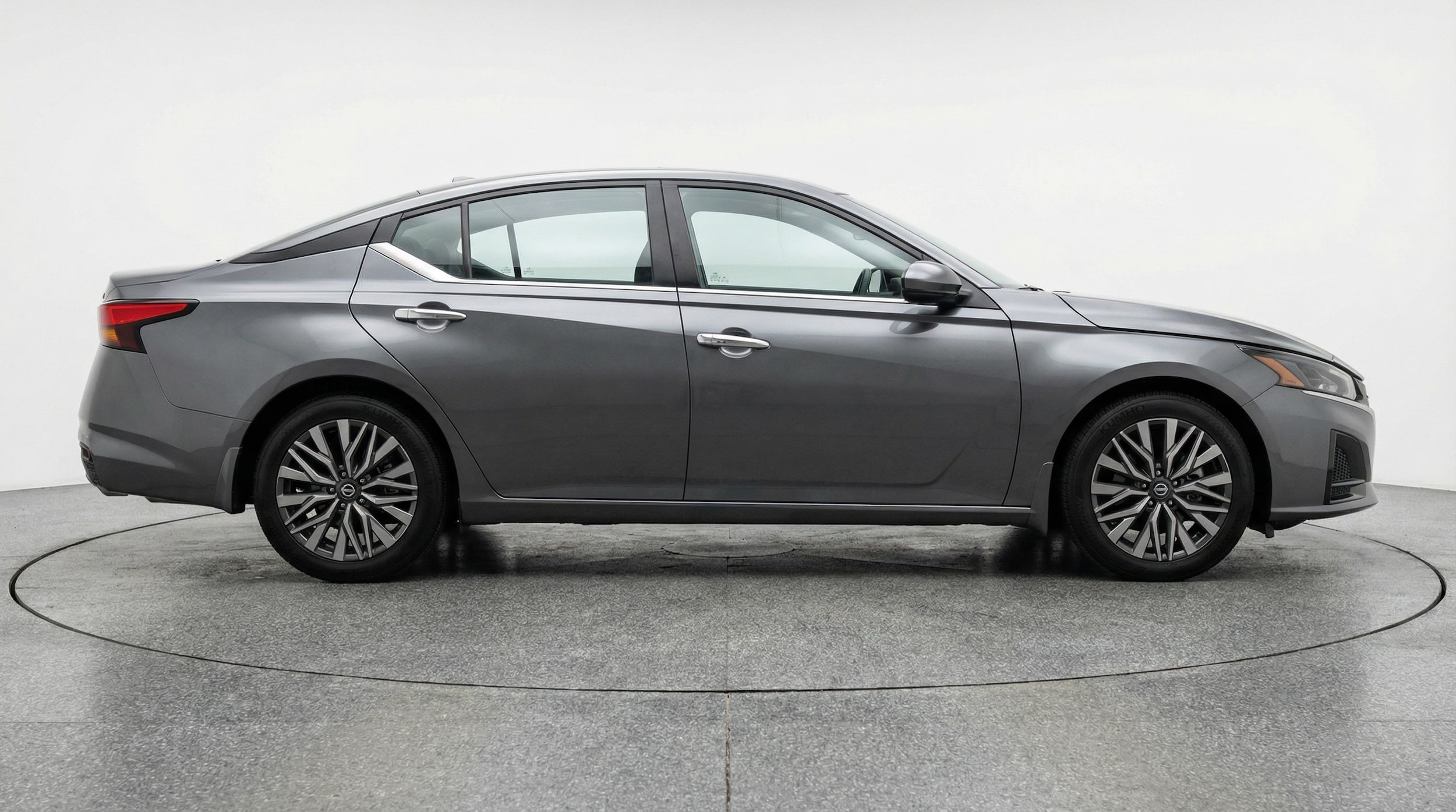 Thumbnail: 2025 Nissan Altima - 8