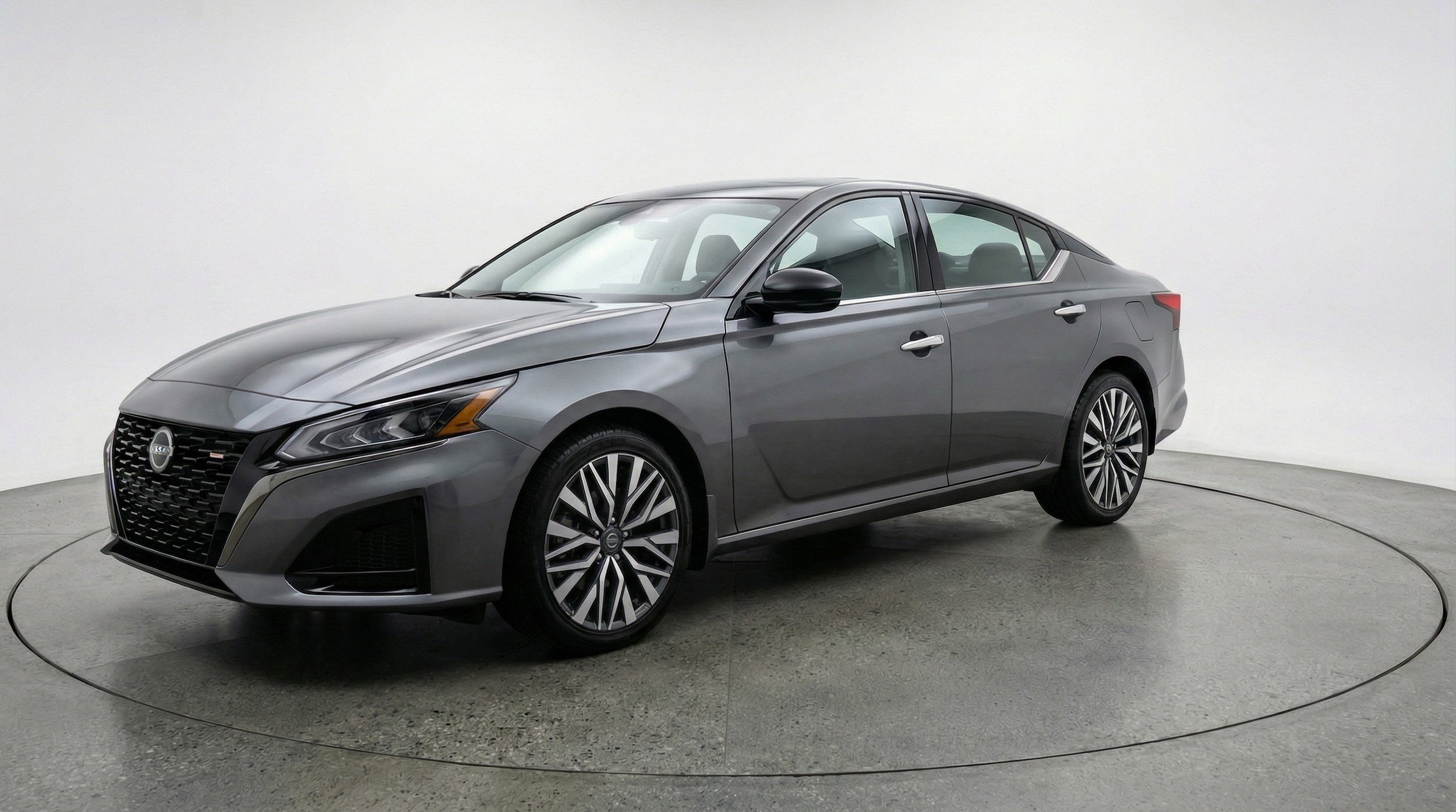 Thumbnail: 2025 Nissan Altima - 3
