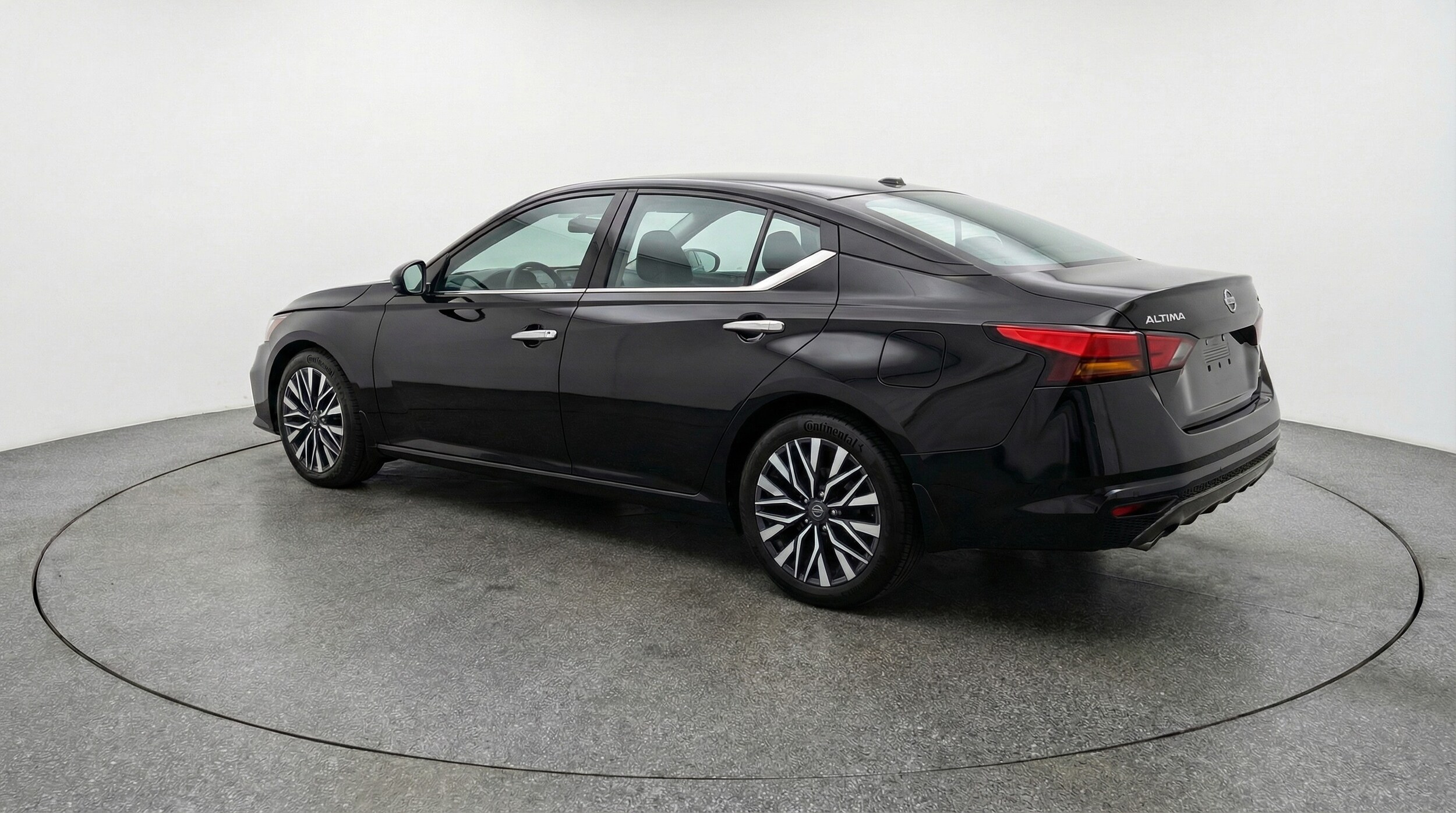 Thumbnail: 2025 Nissan Altima - 5