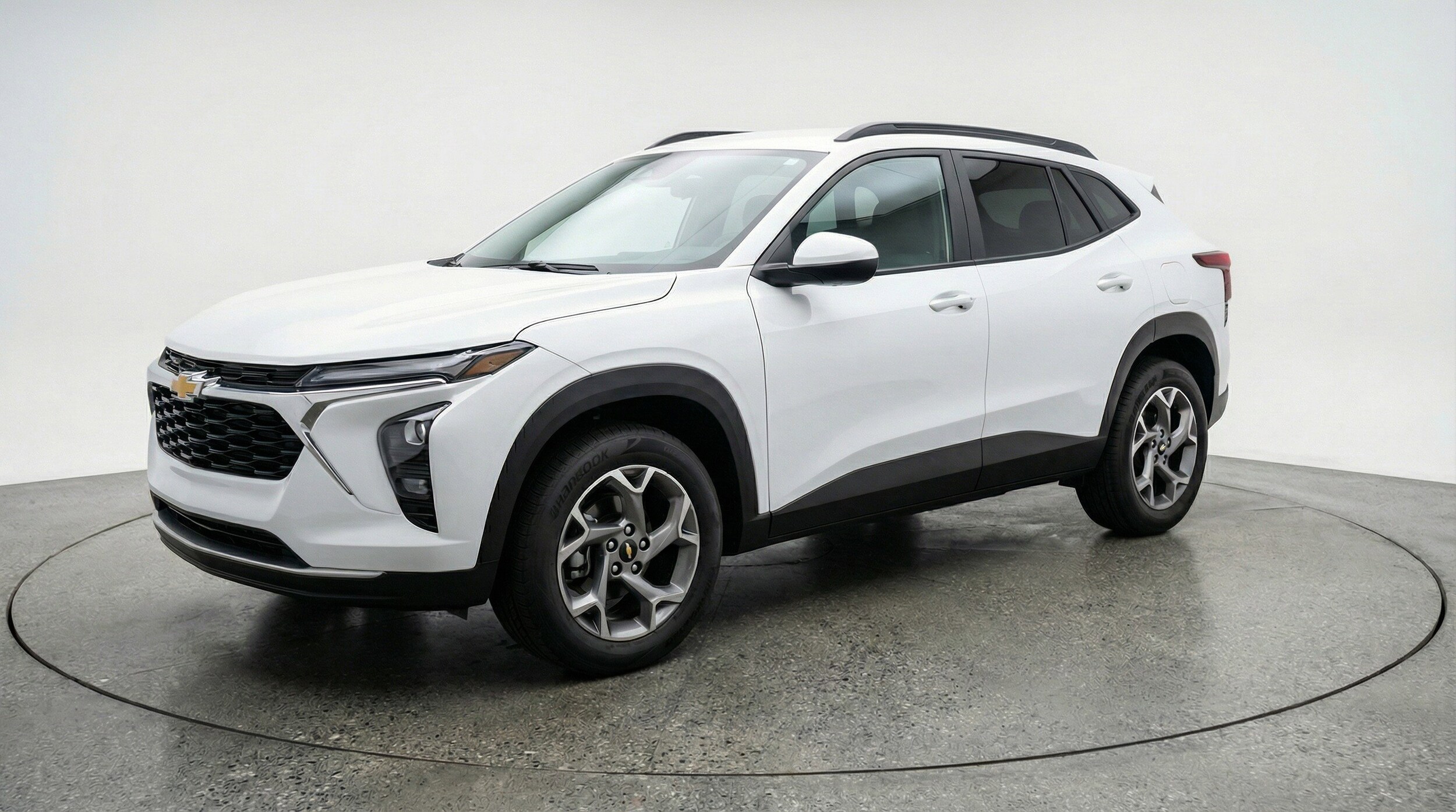 Thumbnail: 2025 Chevrolet Trax - 3