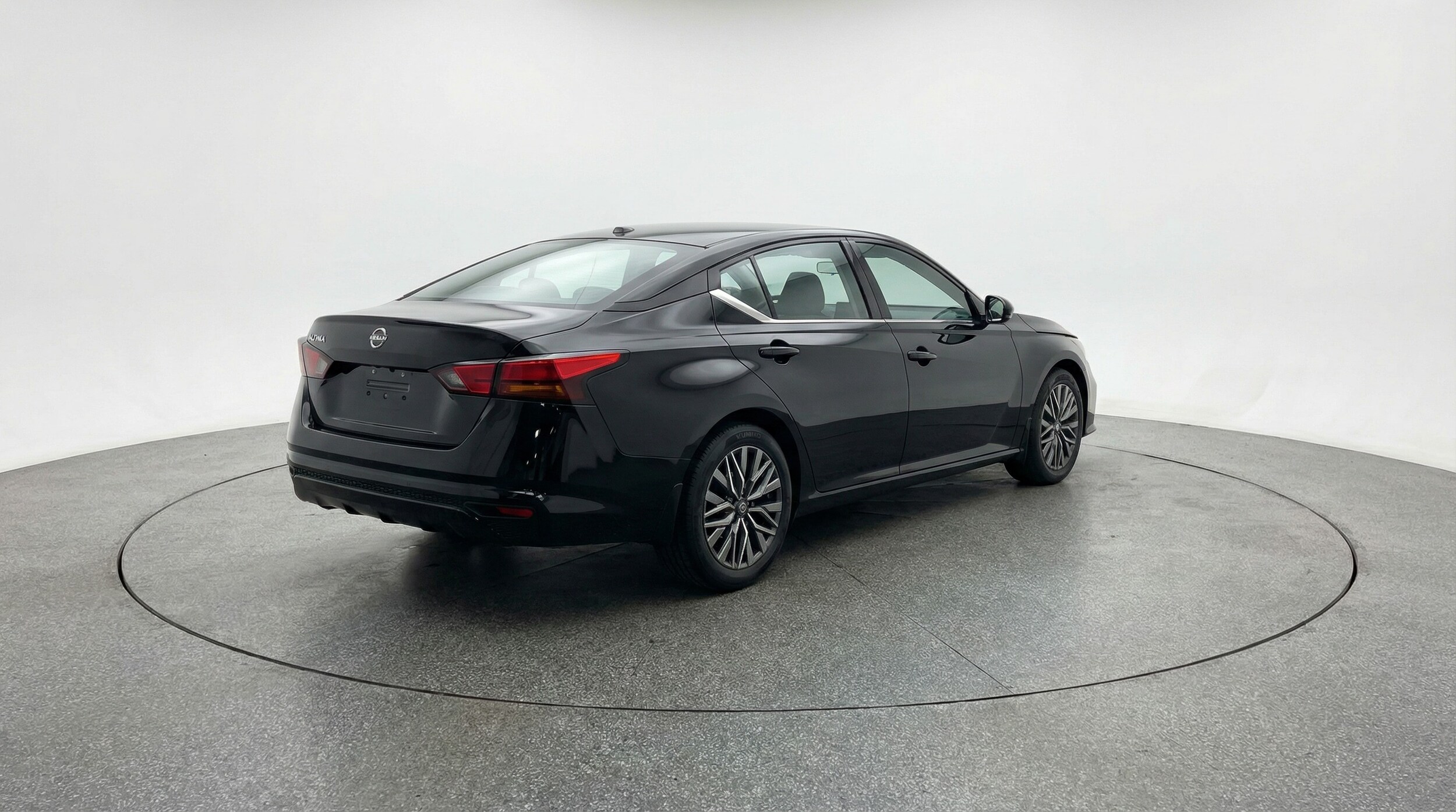 Thumbnail: 2025 Nissan Altima - 7