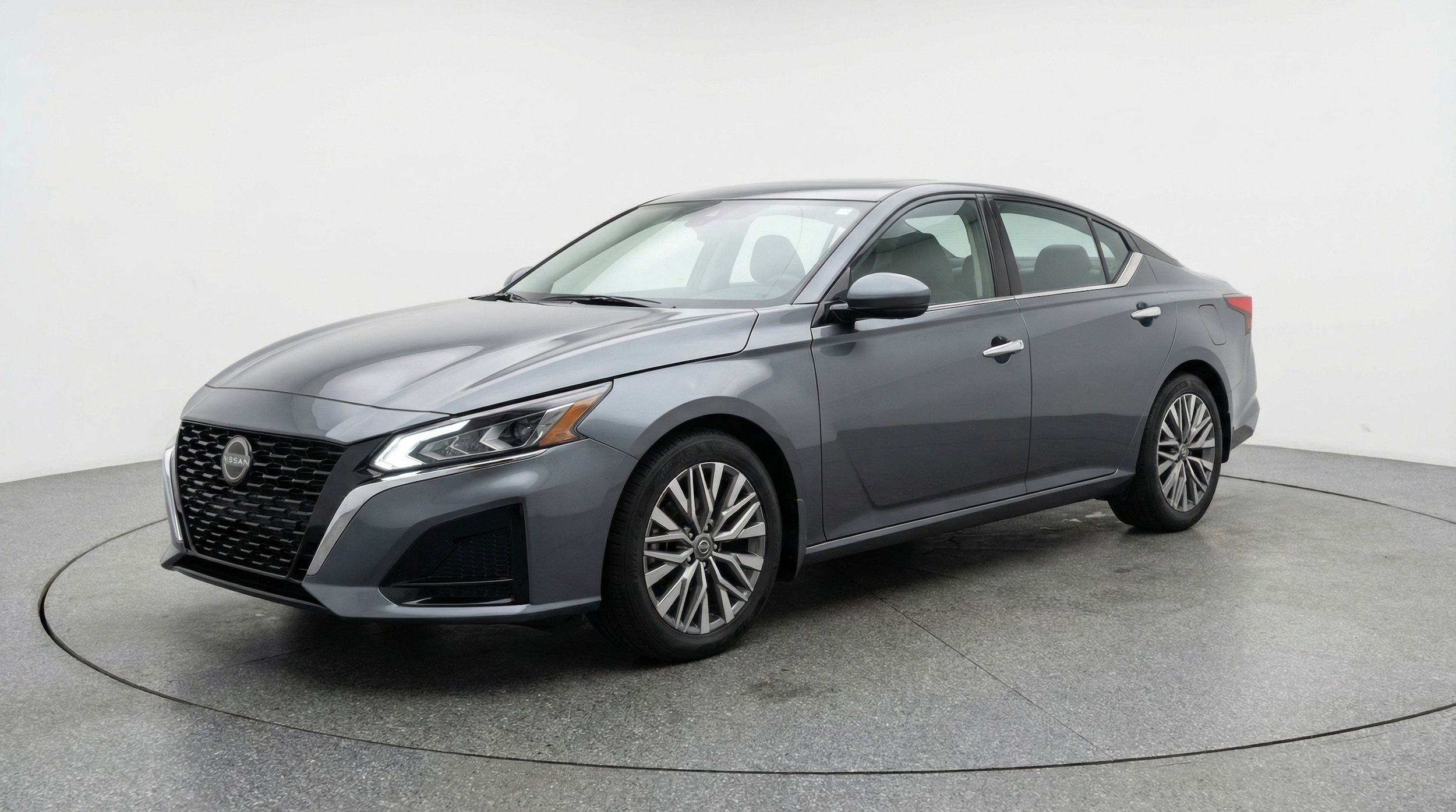 Thumbnail: 2025 Nissan Altima - 3