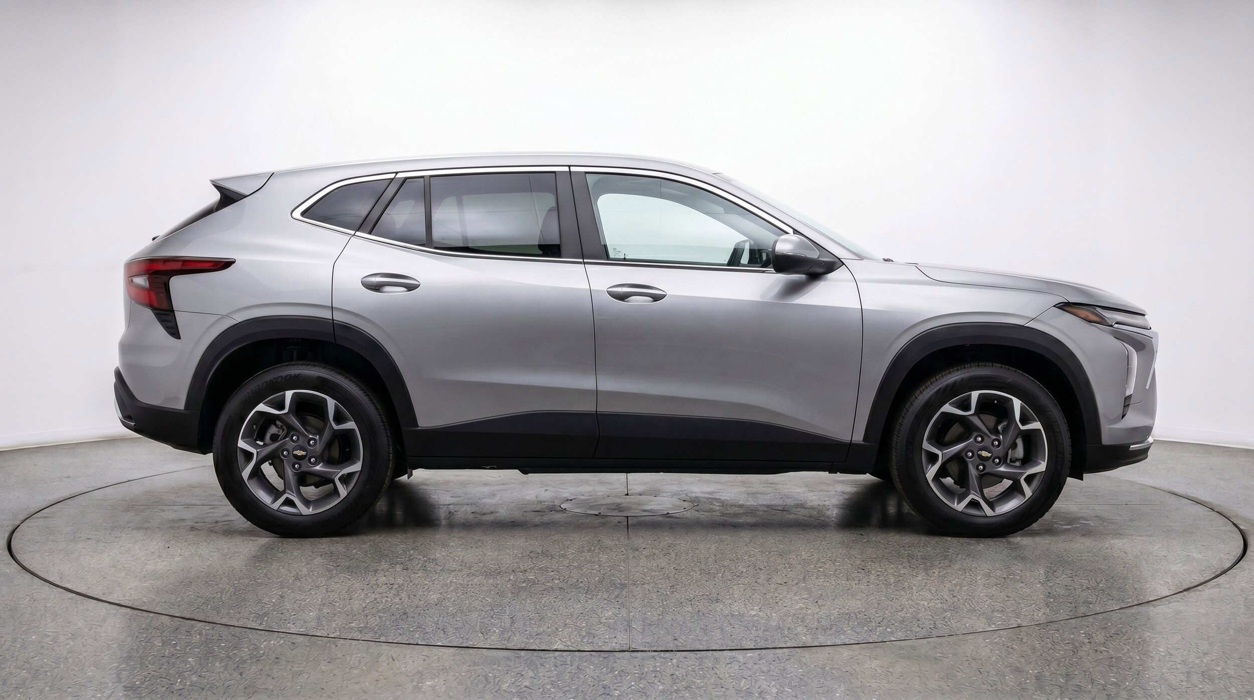 Thumbnail: 2025 Chevrolet Trax - 11