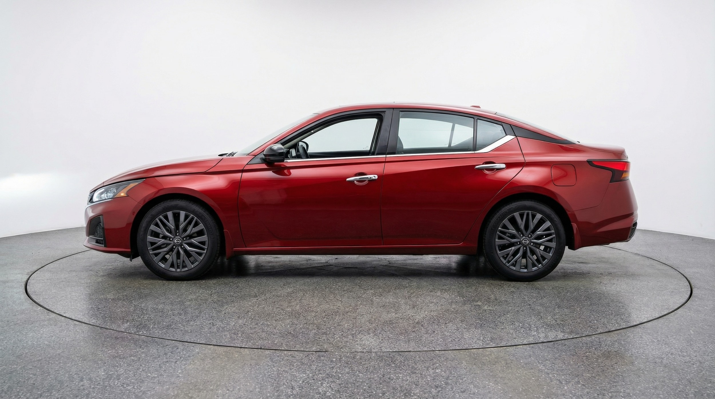 Thumbnail: 2025 Nissan Altima - 4