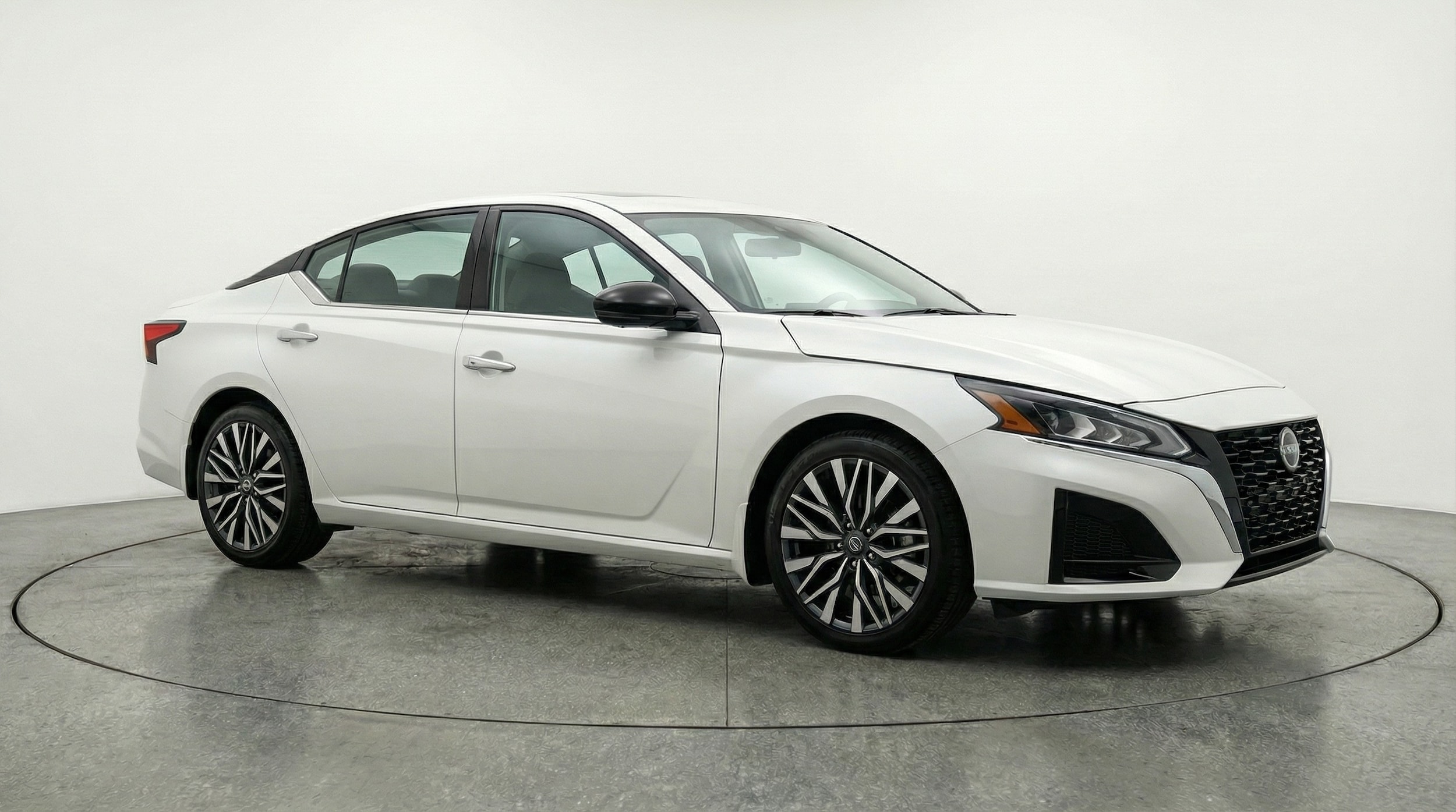 Thumbnail: 2025 Nissan Altima - 1