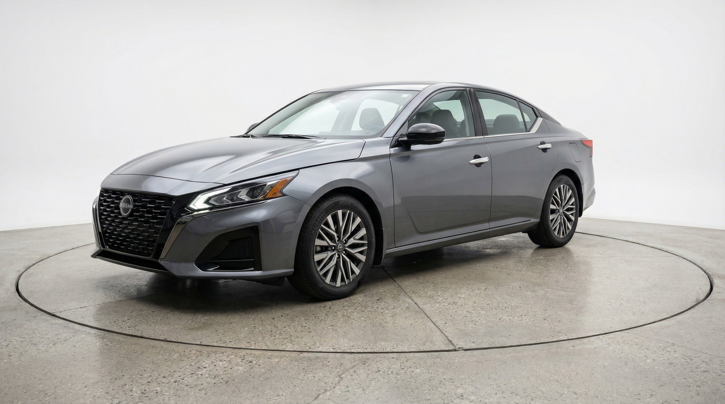 Thumbnail: 2025 Nissan Altima - 3