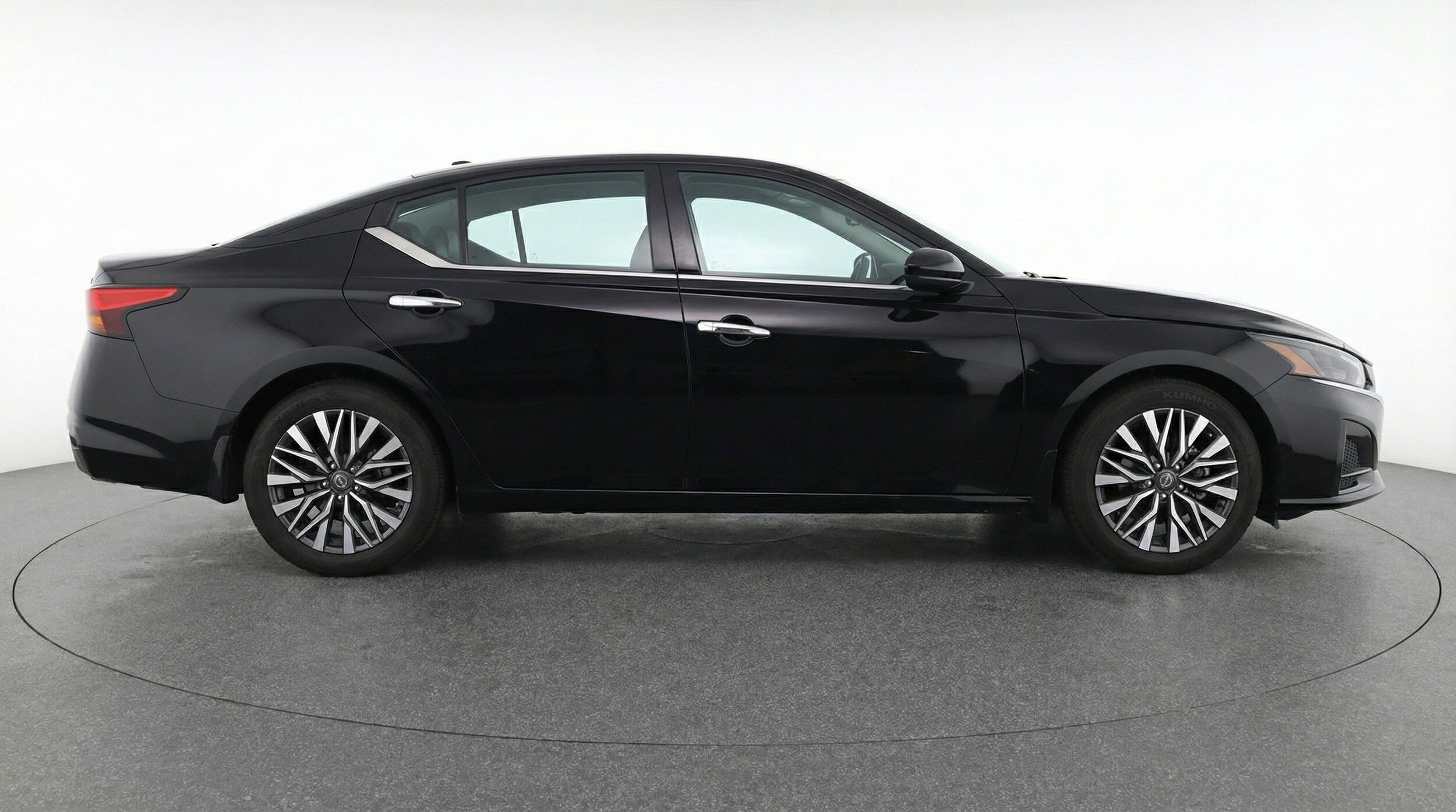 Thumbnail: 2025 Nissan Altima - 11