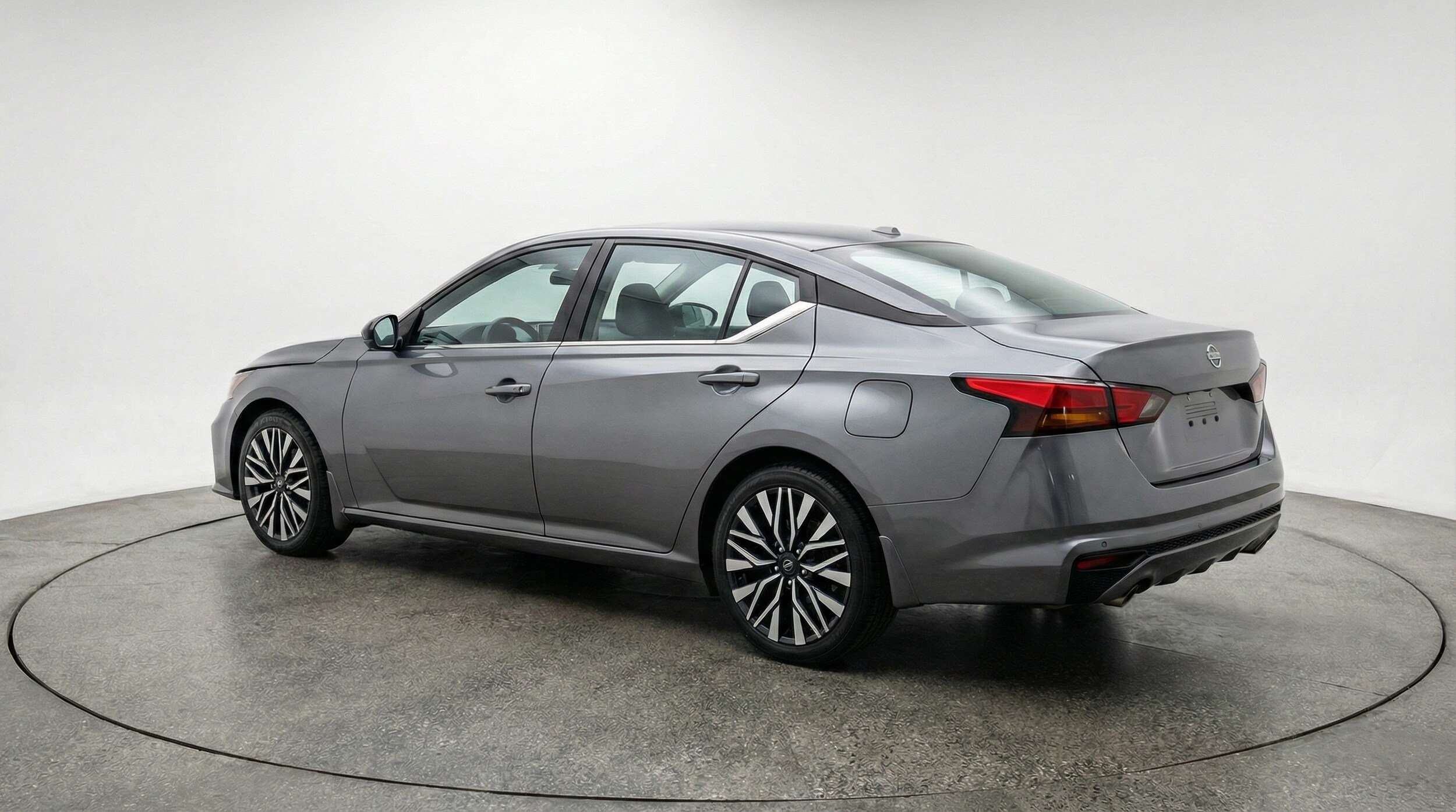 Thumbnail: 2025 Nissan Altima - 5