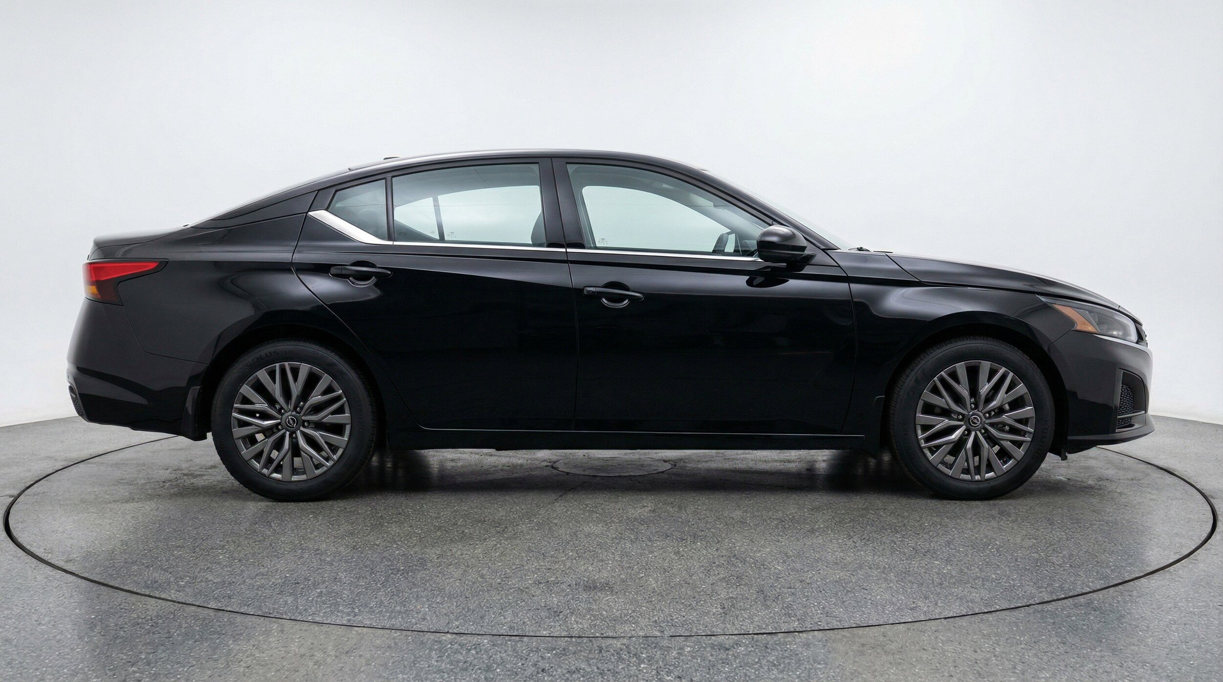 Thumbnail: 2025 Nissan Altima - 11