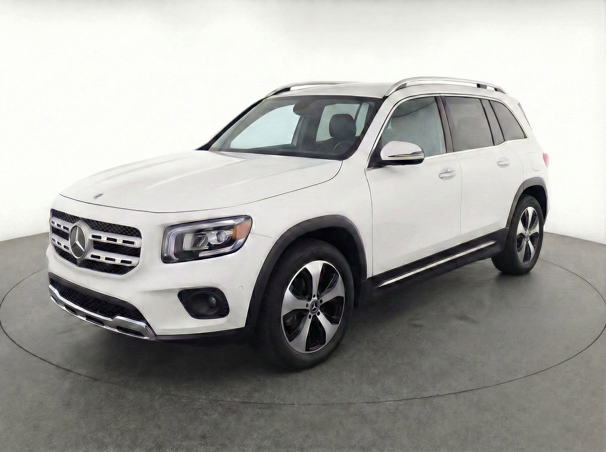 Thumbnail: 2025 Mercedes-Benz GLB - 3