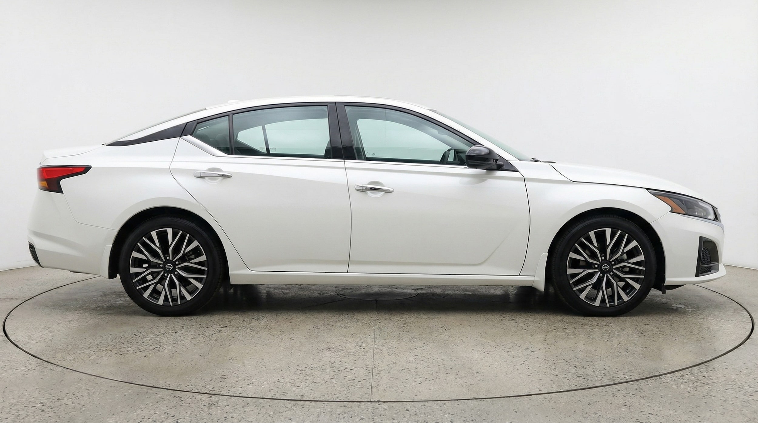 Thumbnail: 2025 Nissan Altima - 8