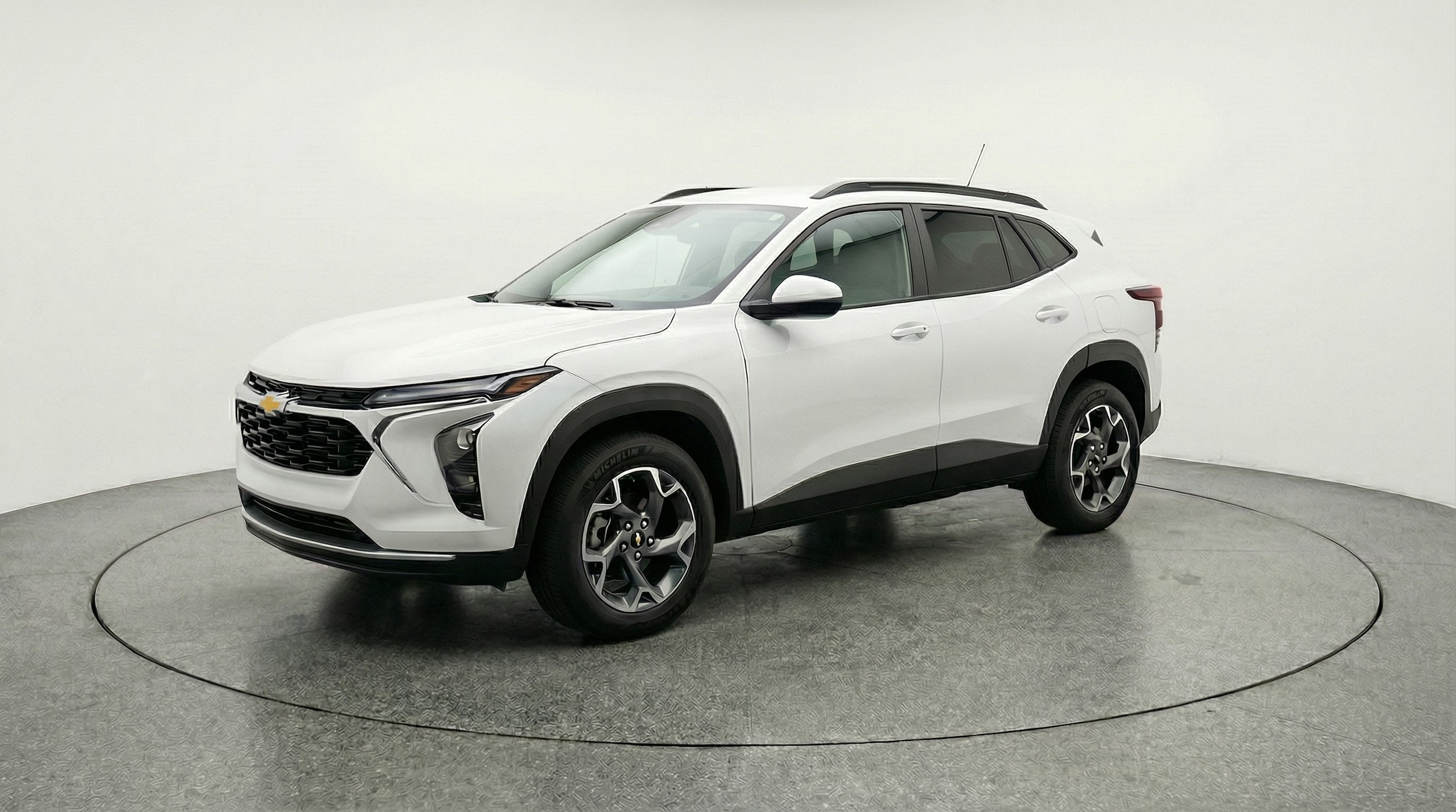 Thumbnail: 2025 Chevrolet Trax - 3