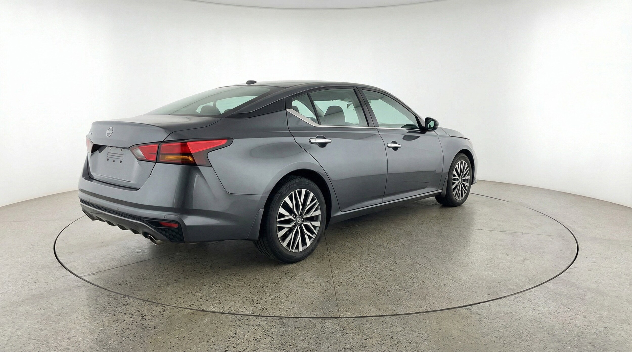 Thumbnail: 2025 Nissan Altima - 9