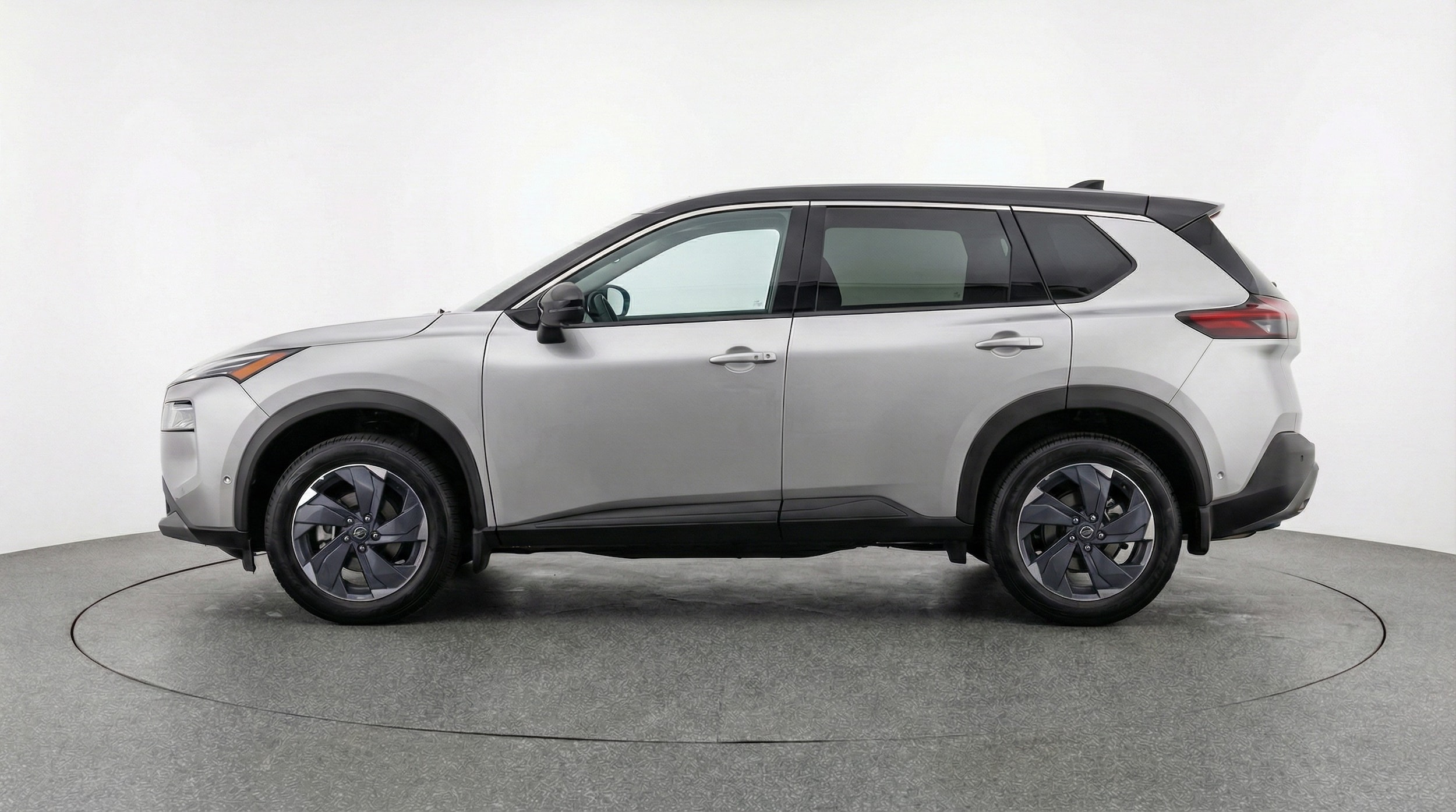 Thumbnail: 2025 Nissan Rogue - 4