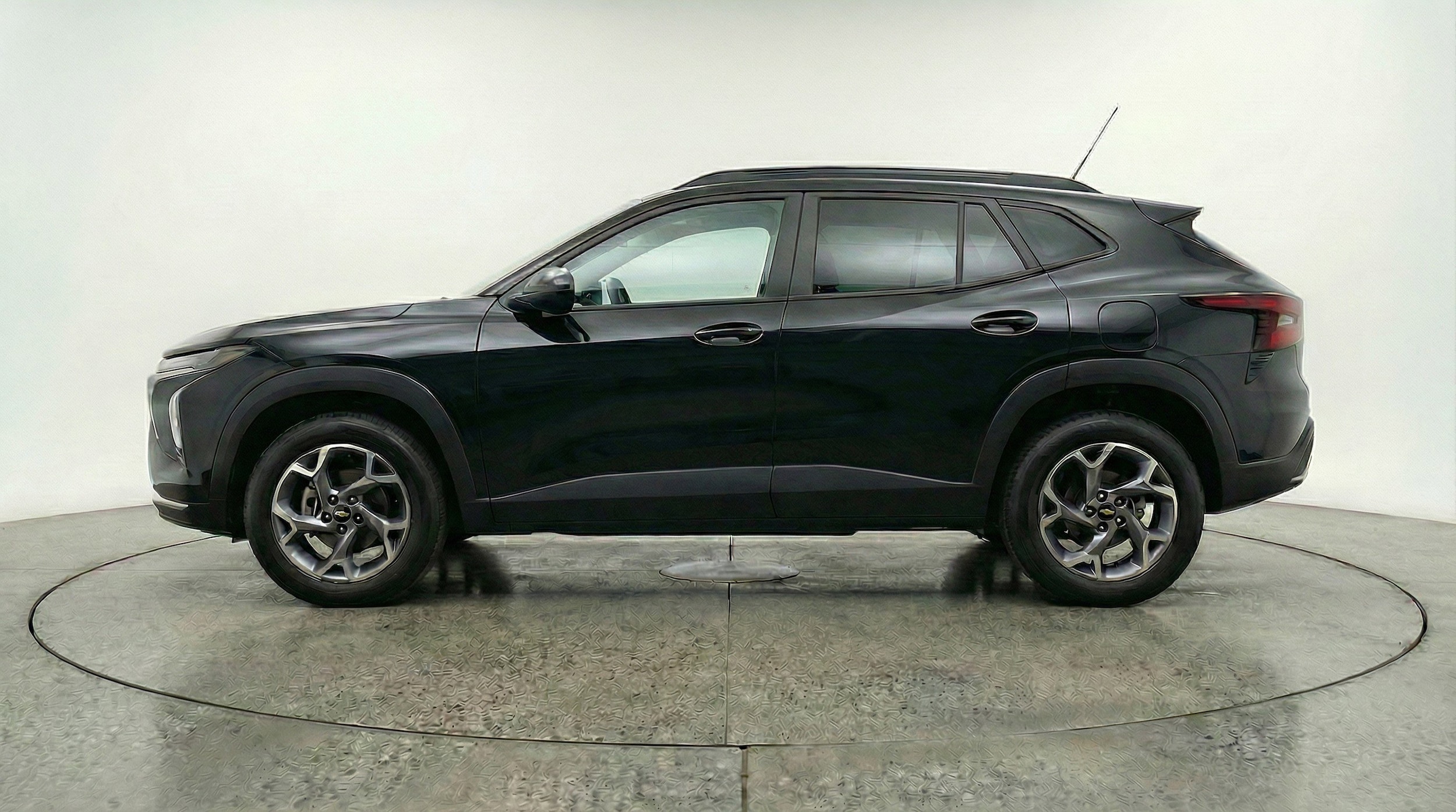 Thumbnail: 2025 Chevrolet Trax - 5