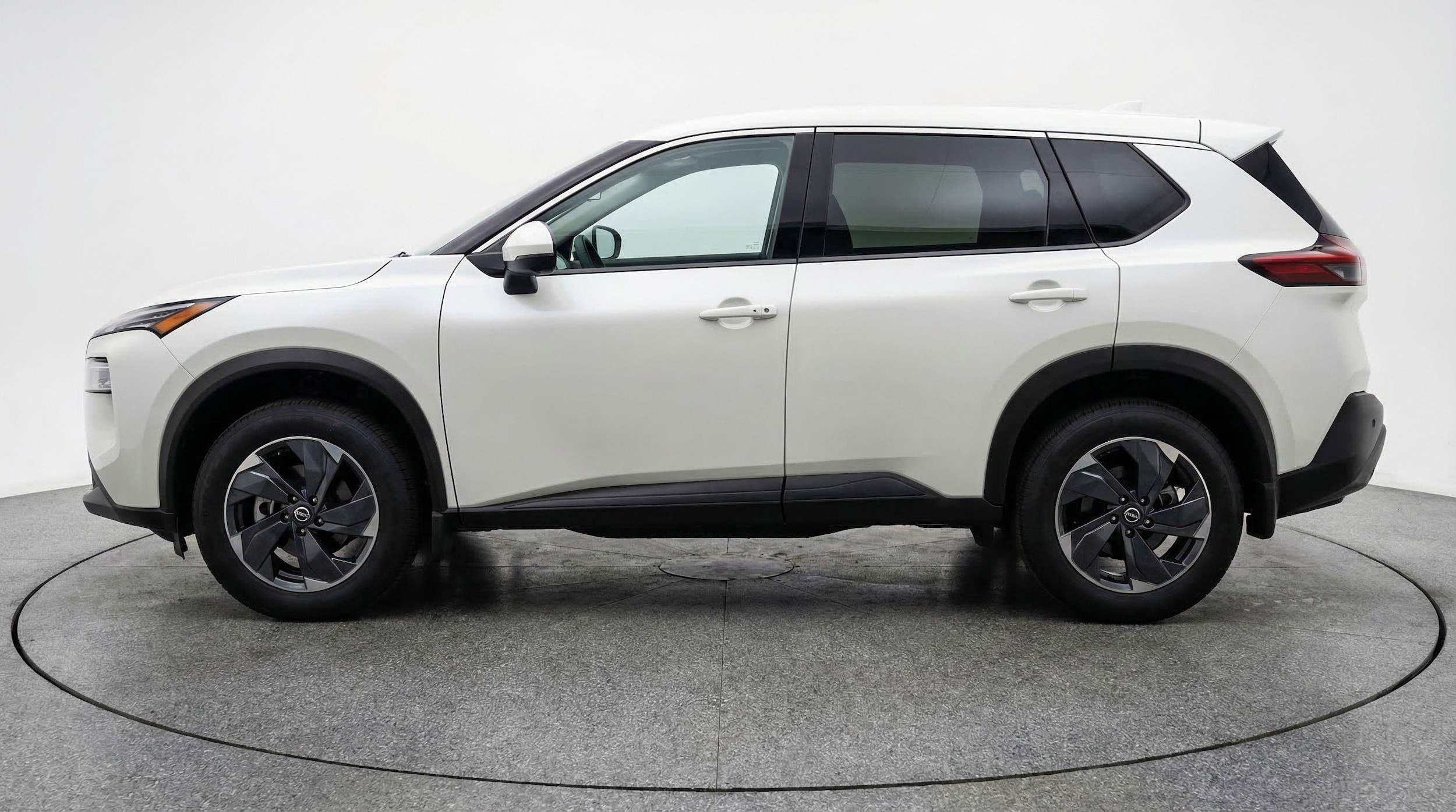 Thumbnail: 2025 Nissan Rogue - 5
