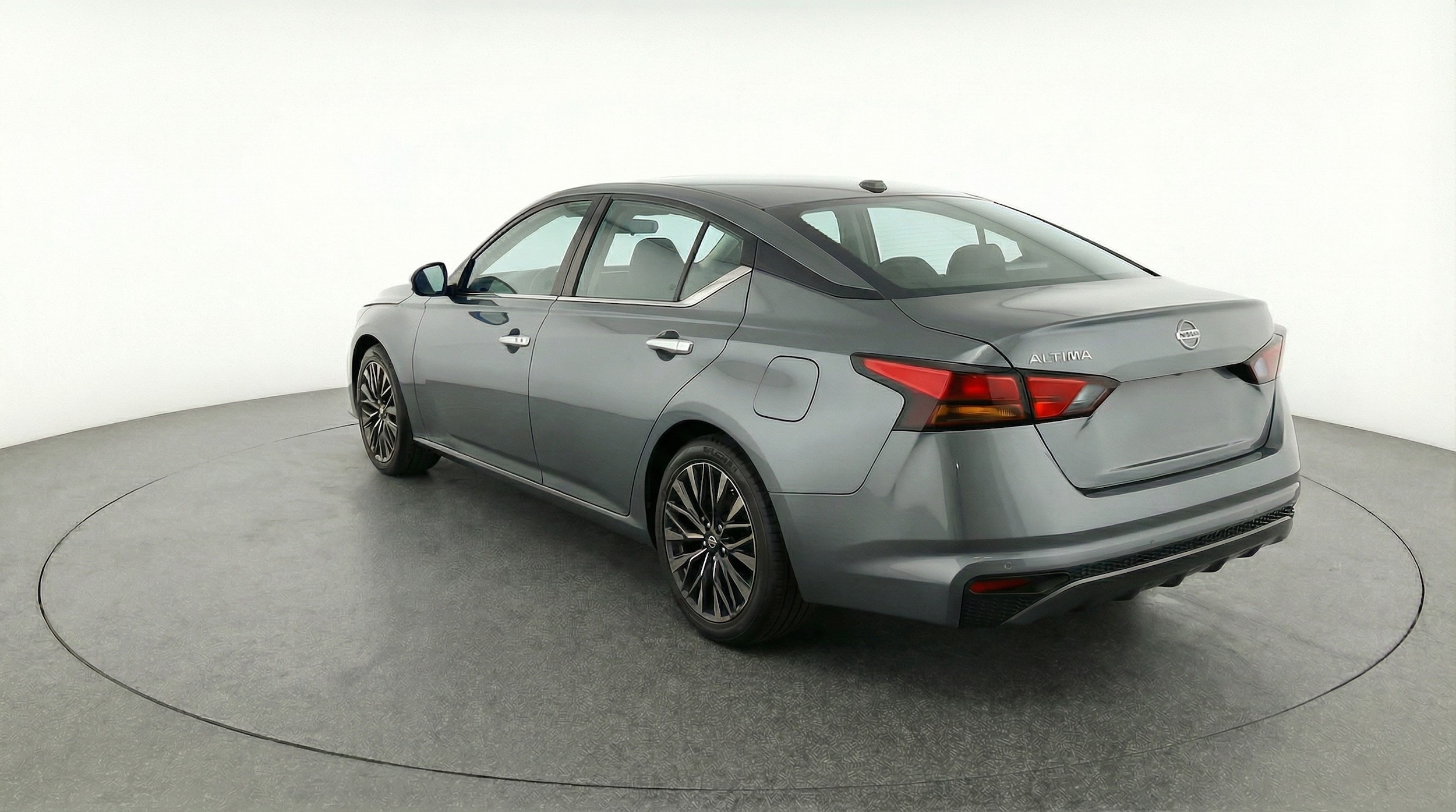 Thumbnail: 2025 Nissan Altima - 5