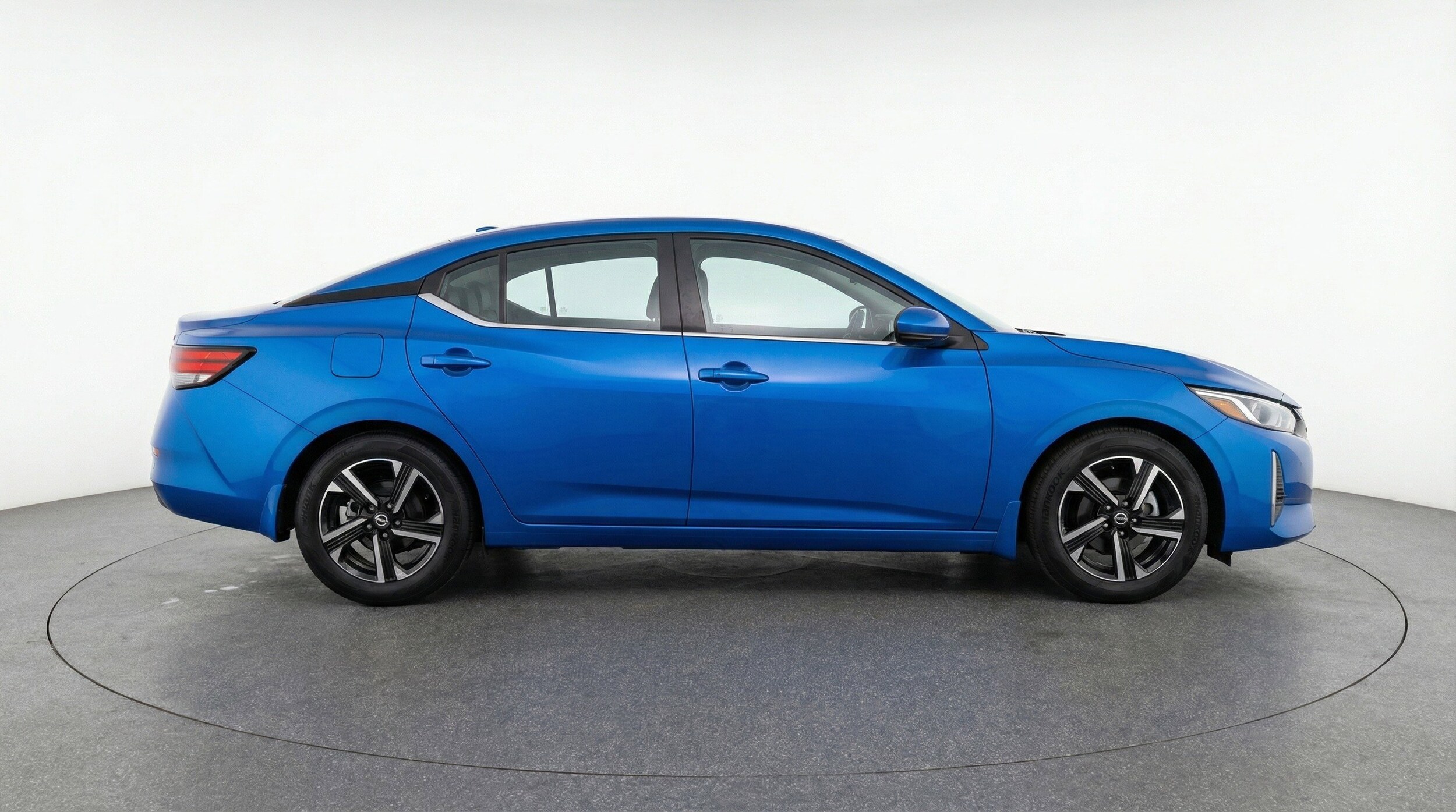 Thumbnail: 2025 Nissan Sentra - 11