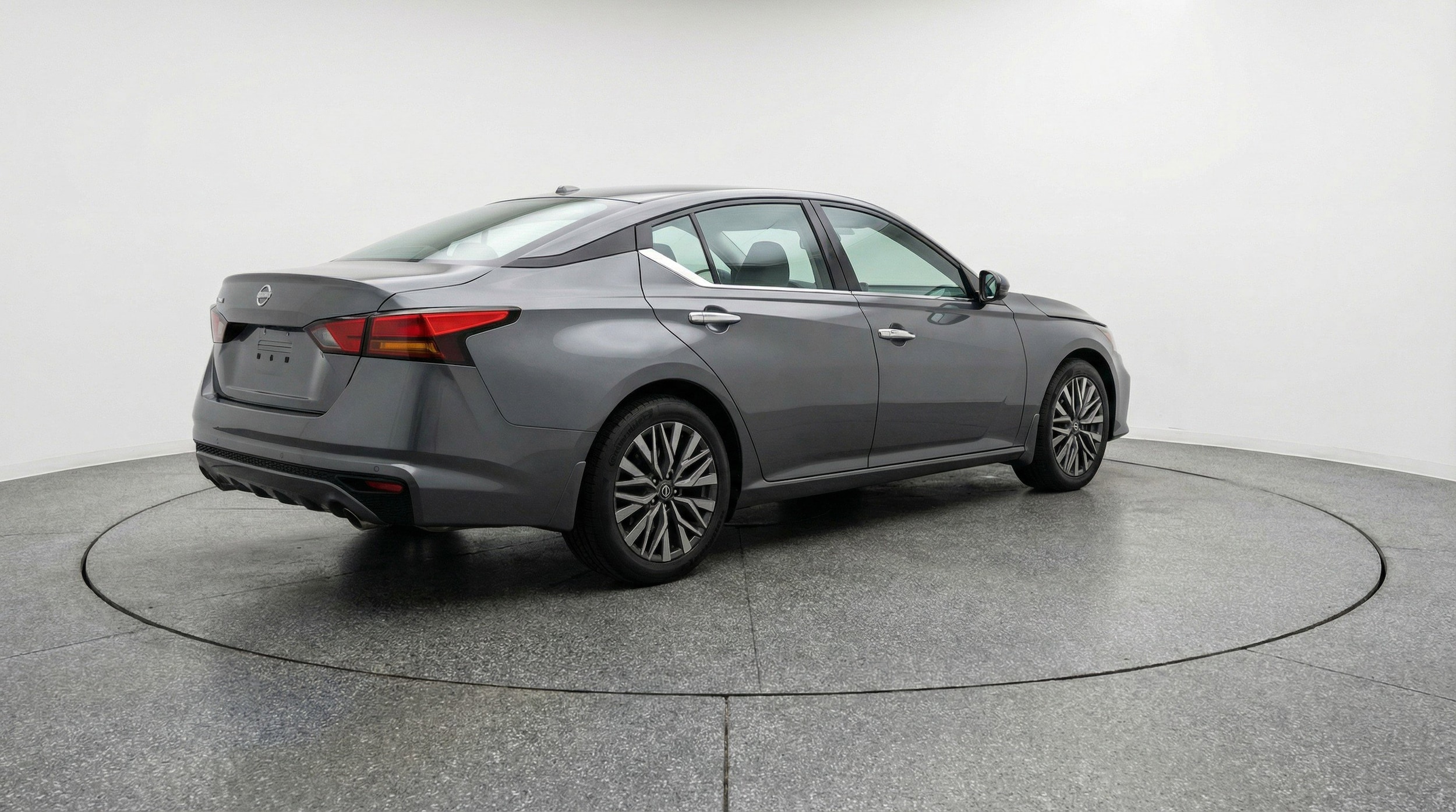 Thumbnail: 2025 Nissan Altima - 9
