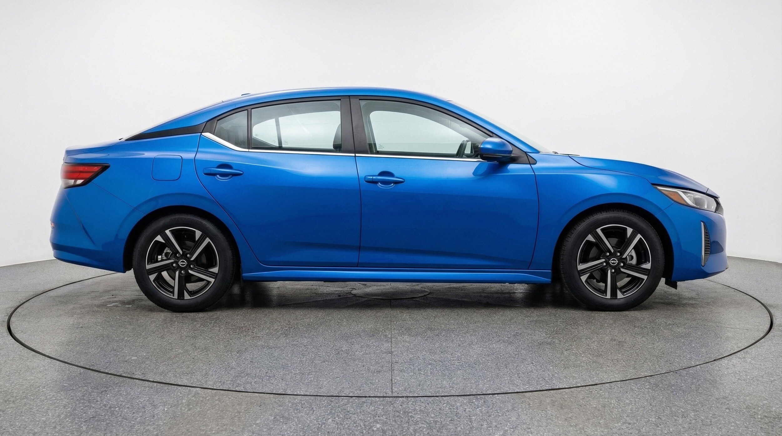 Thumbnail: 2025 Nissan Sentra - 11