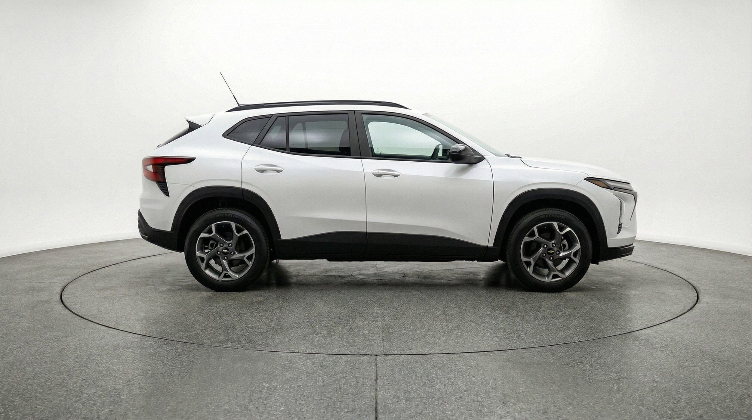 Thumbnail: 2025 Chevrolet Trax - 11