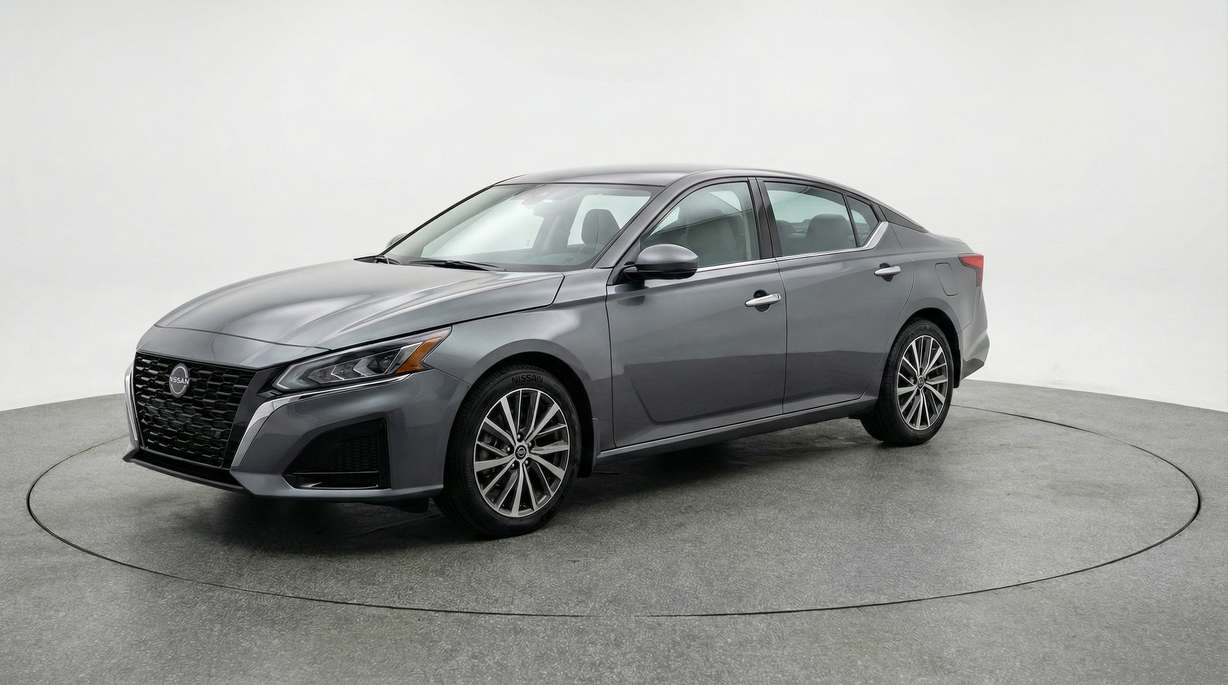 Thumbnail: 2025 Nissan Altima - 3