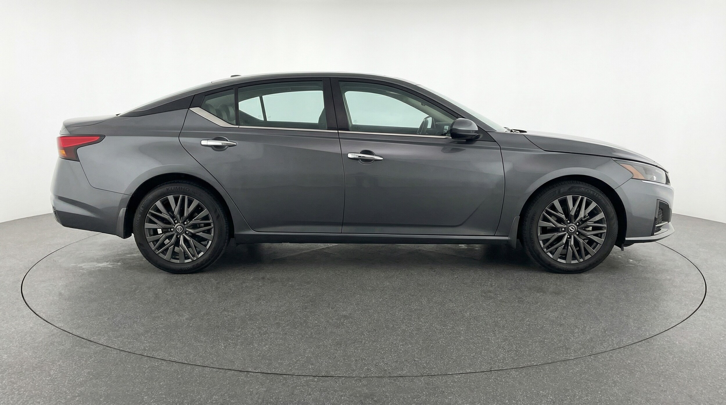 Thumbnail: 2025 Nissan Altima - 8