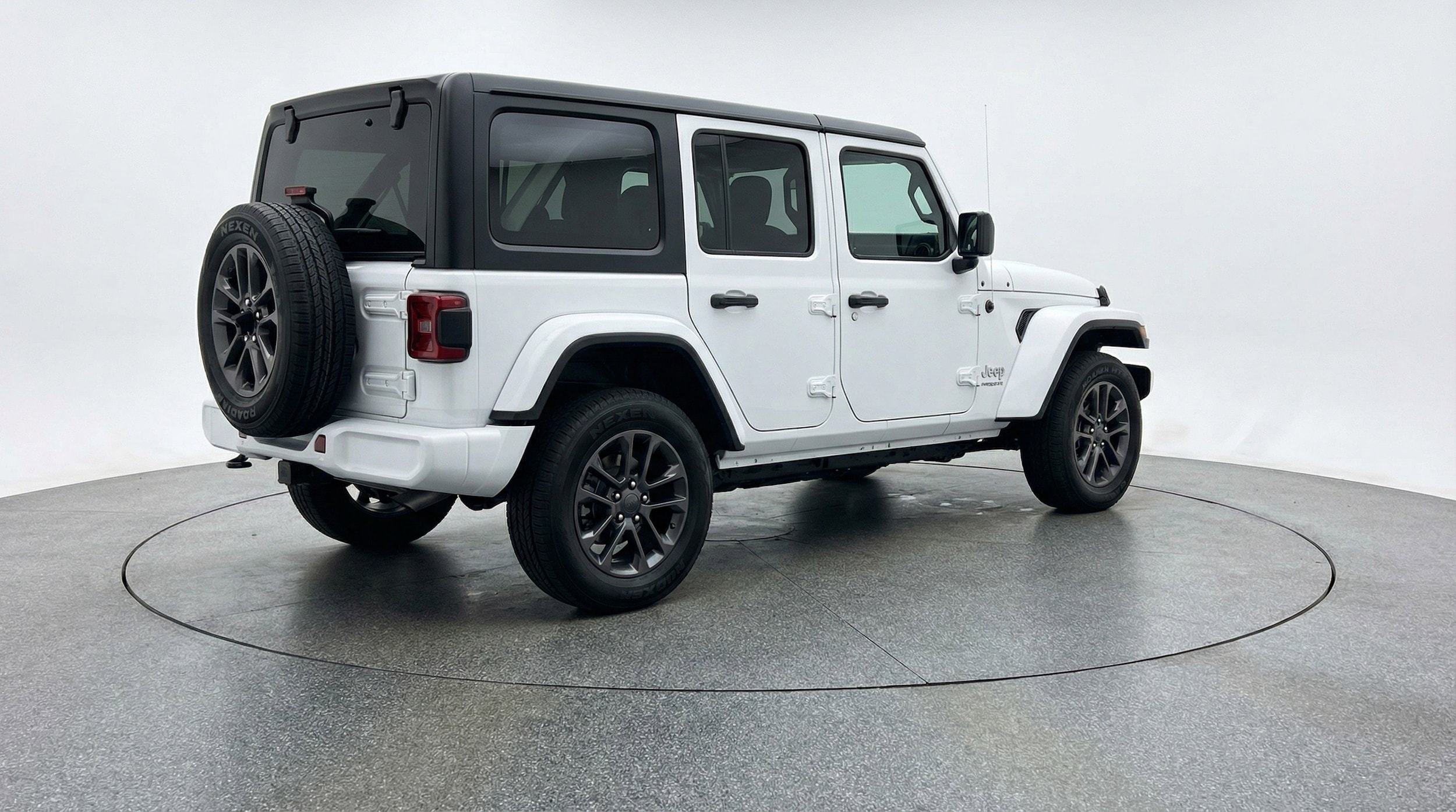 Thumbnail: 2025 Jeep Wrangler - 9