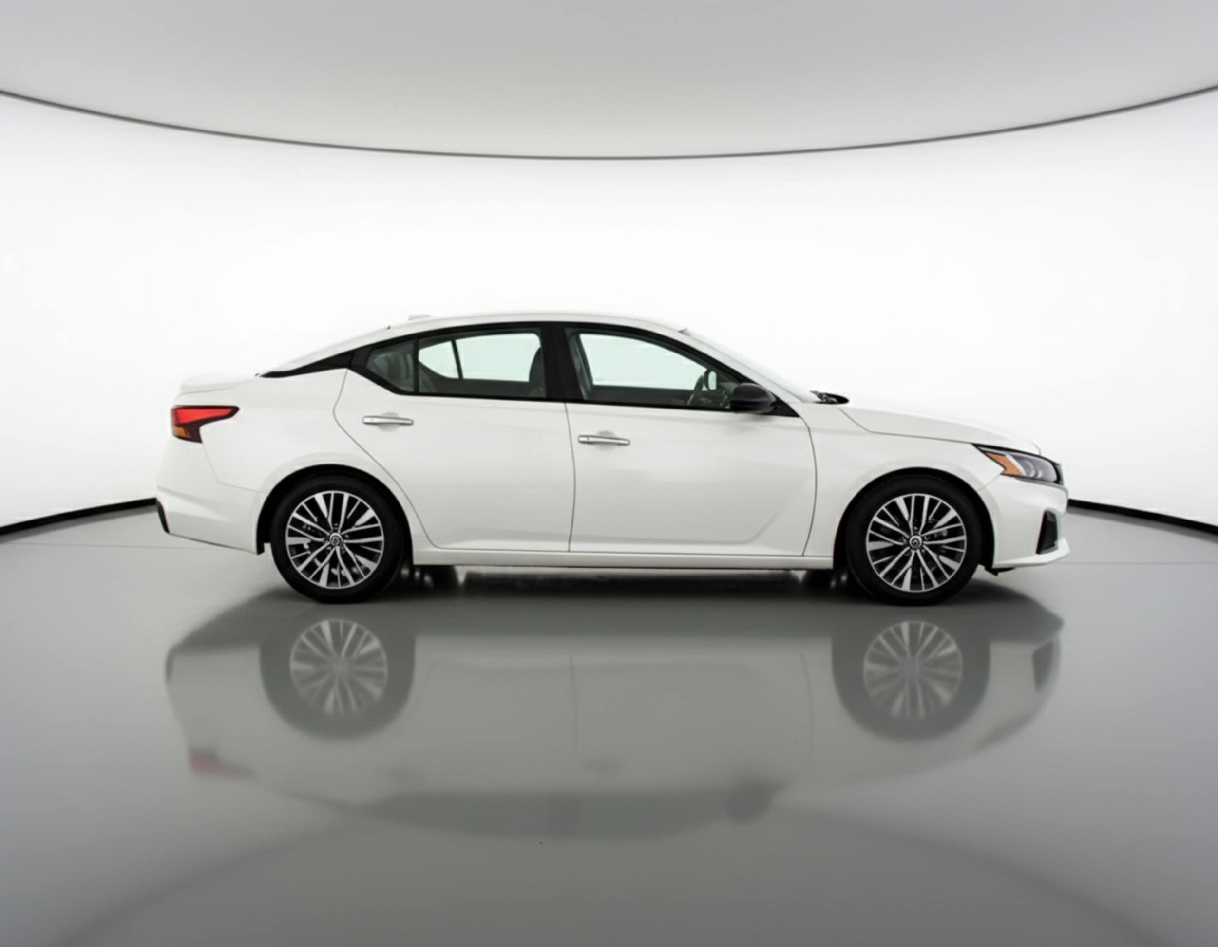 Thumbnail: 2025 Nissan Altima - 8