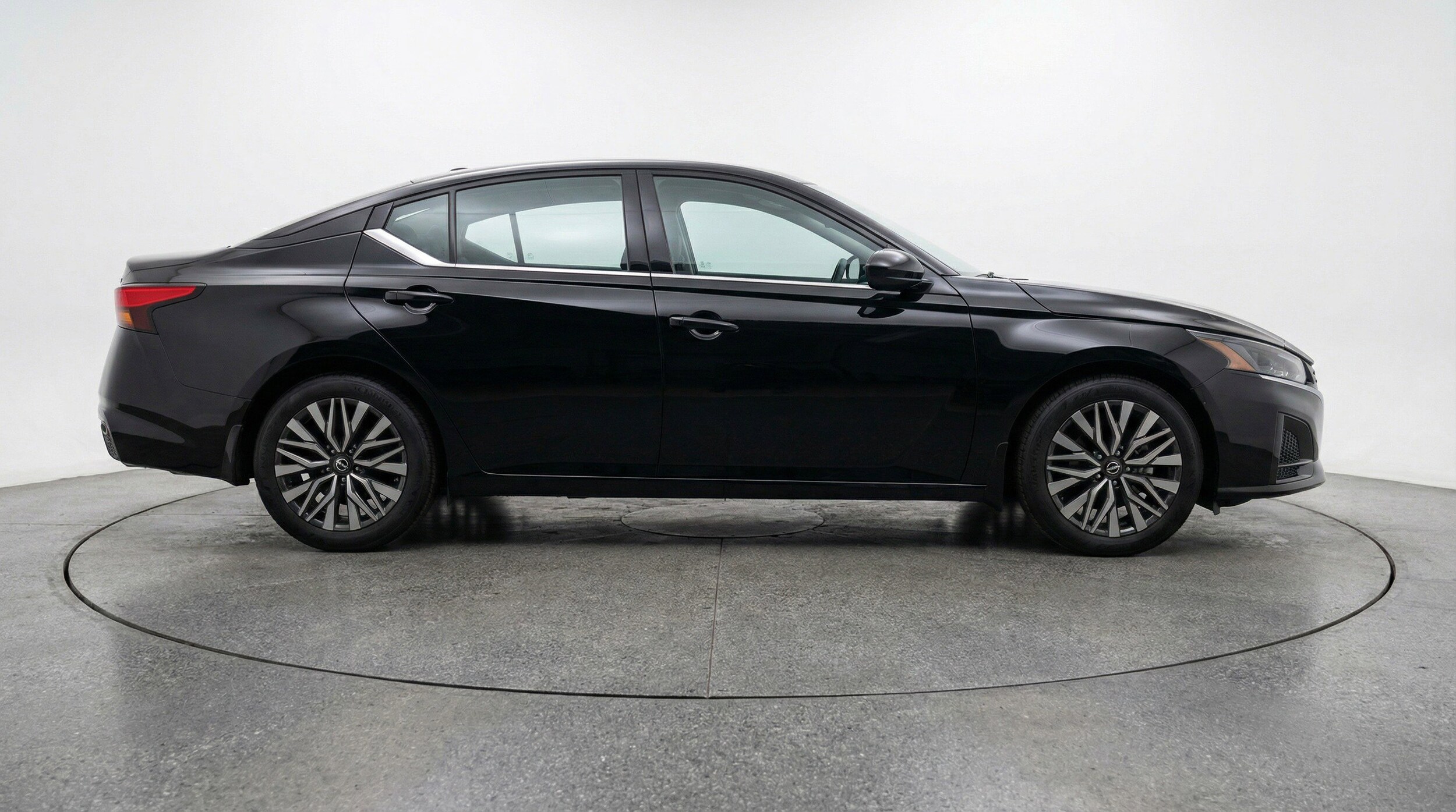 Thumbnail: 2025 Nissan Altima - 11