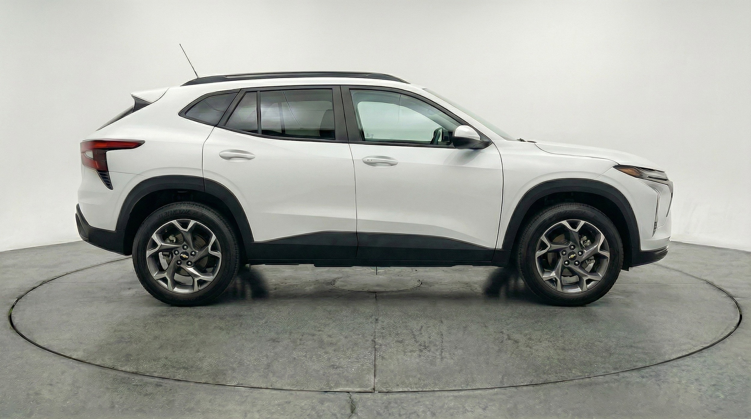 Thumbnail: 2025 Chevrolet Trax - 11