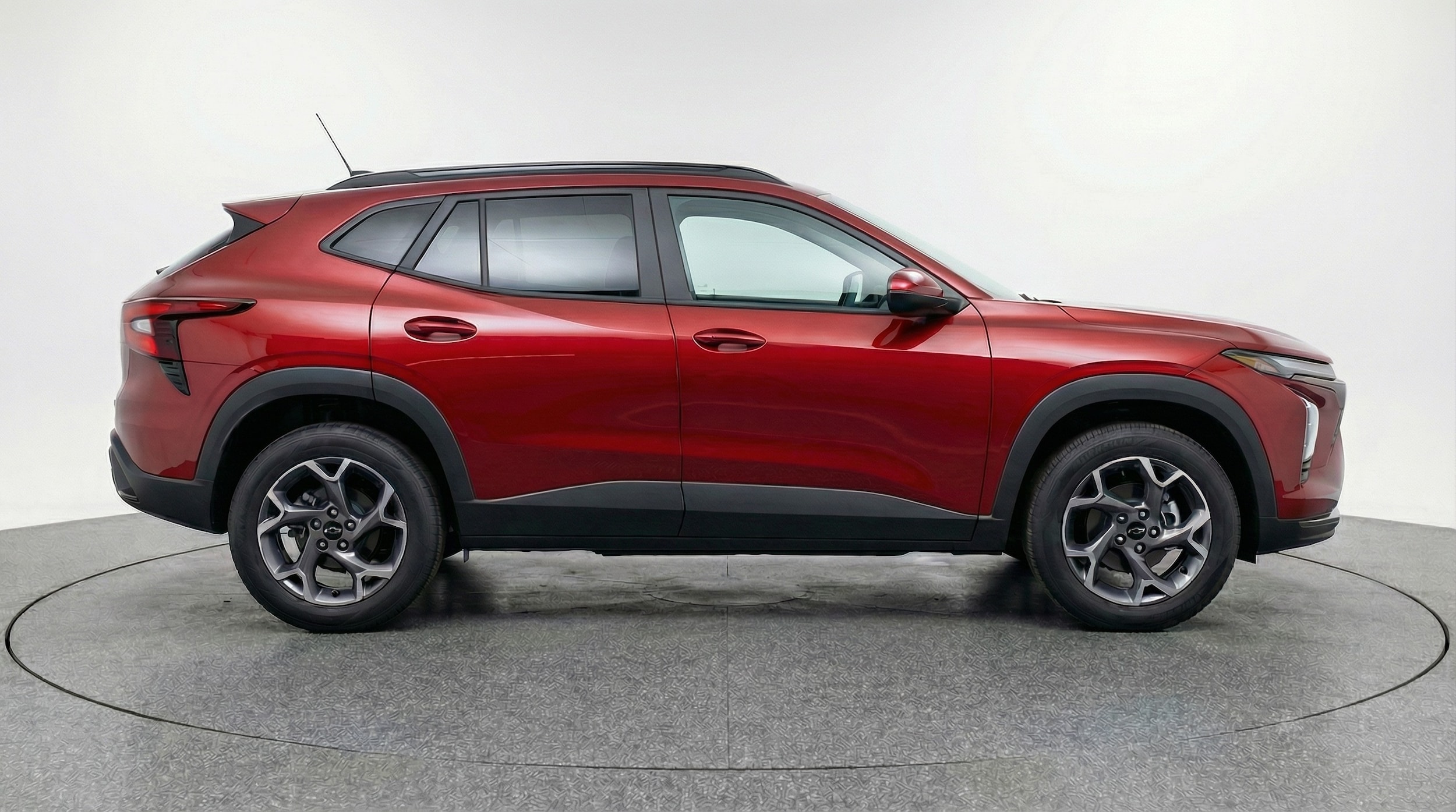 Thumbnail: 2025 Chevrolet Trax - 8