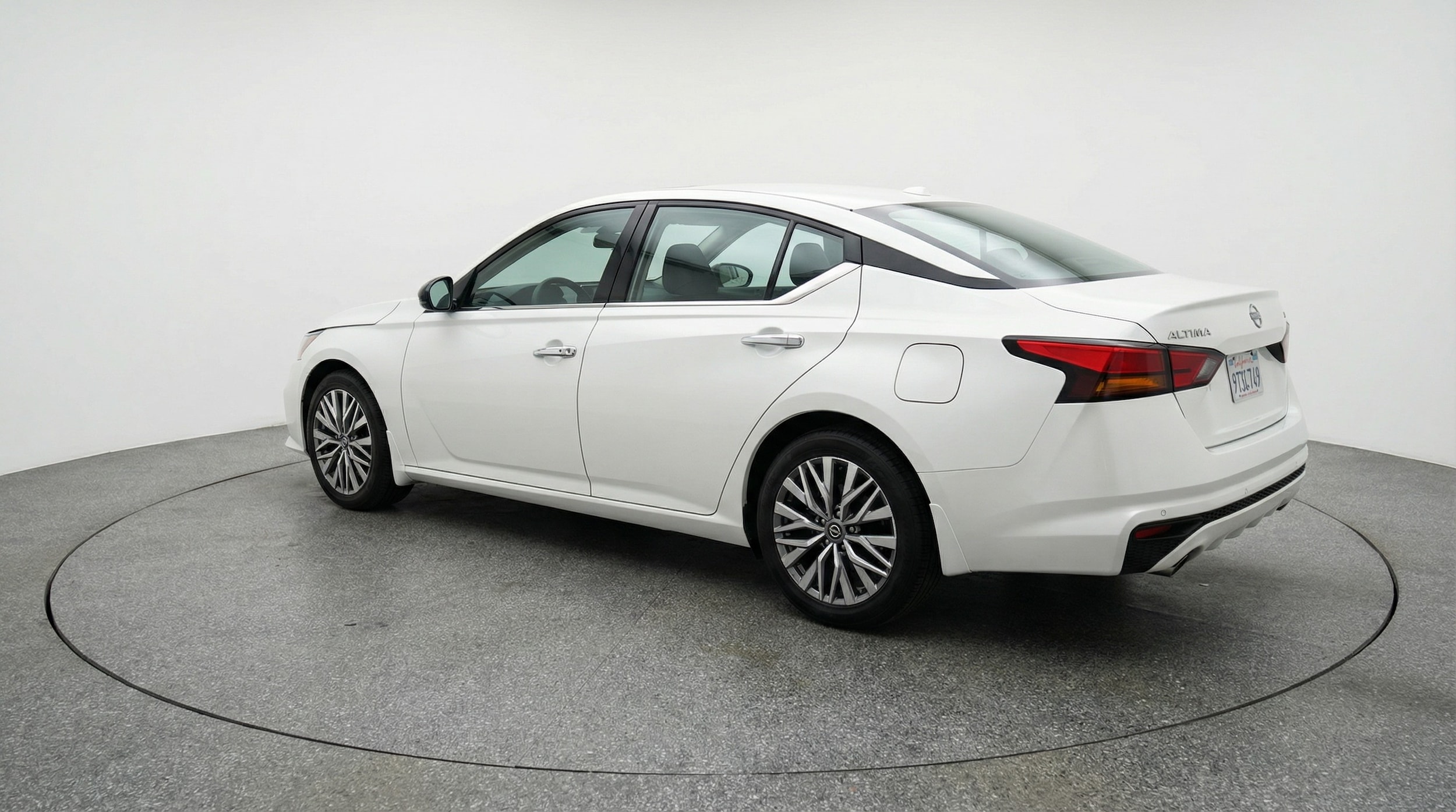 Thumbnail: 2025 Nissan Altima - 5