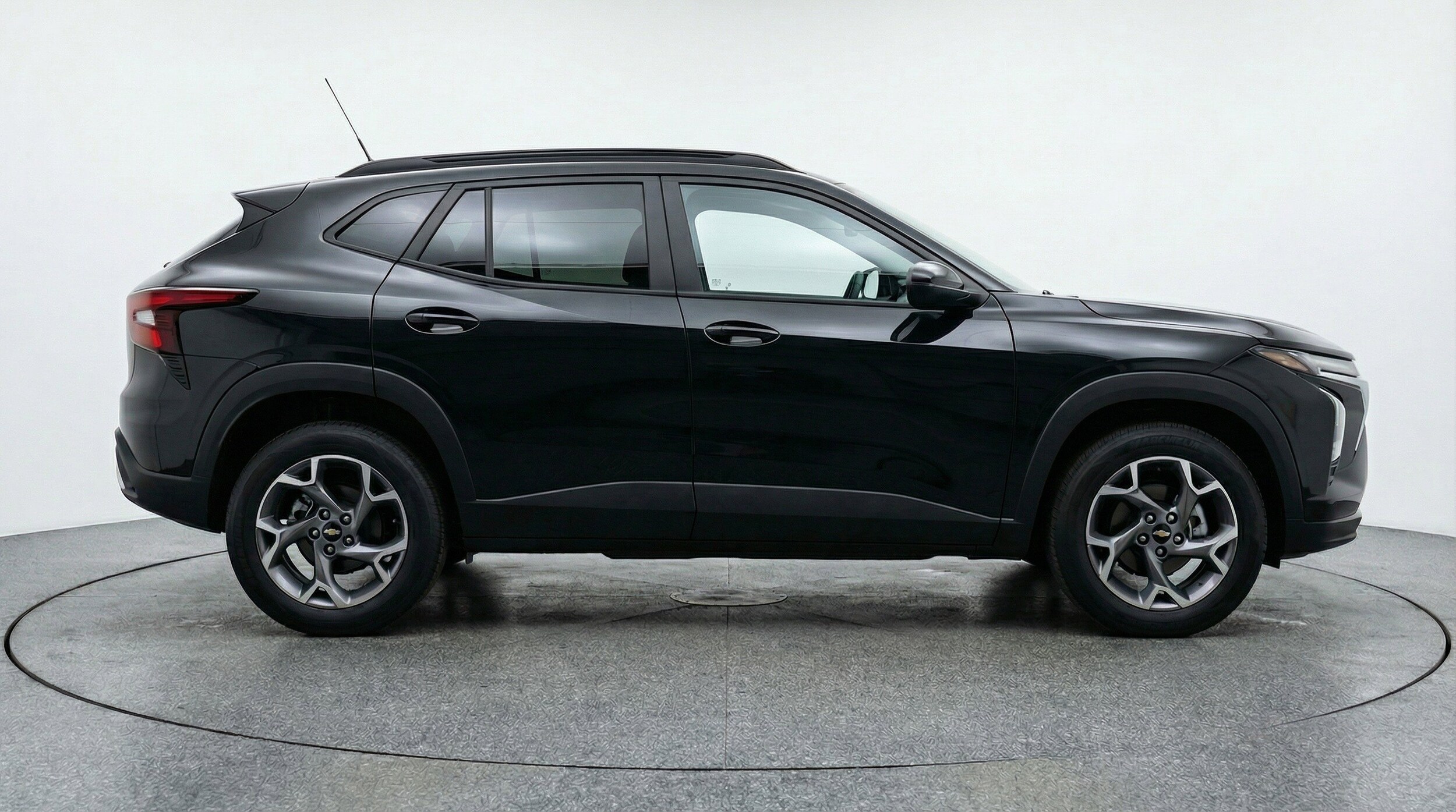 Thumbnail: 2025 Chevrolet Trax - 11