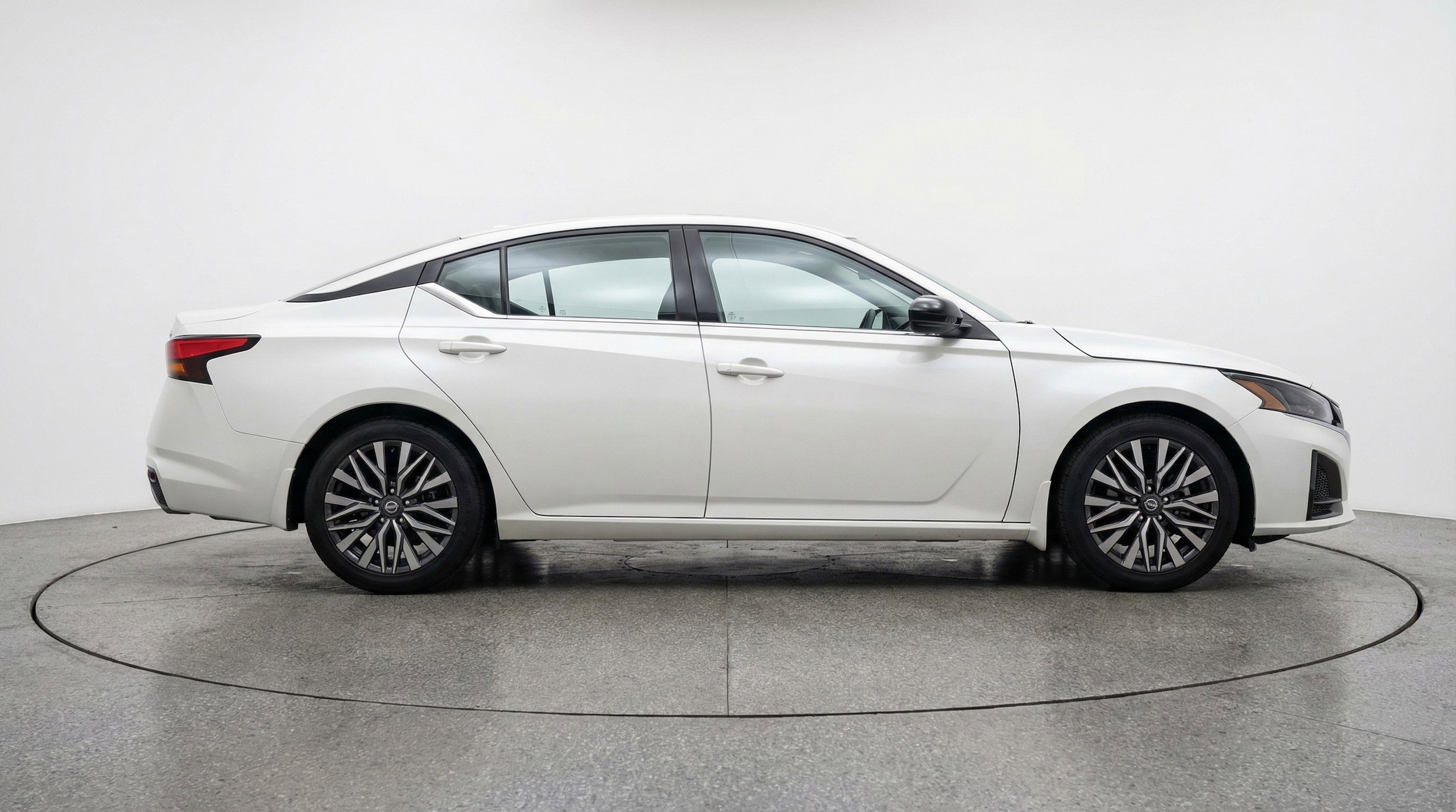 Thumbnail: 2025 Nissan Altima - 11
