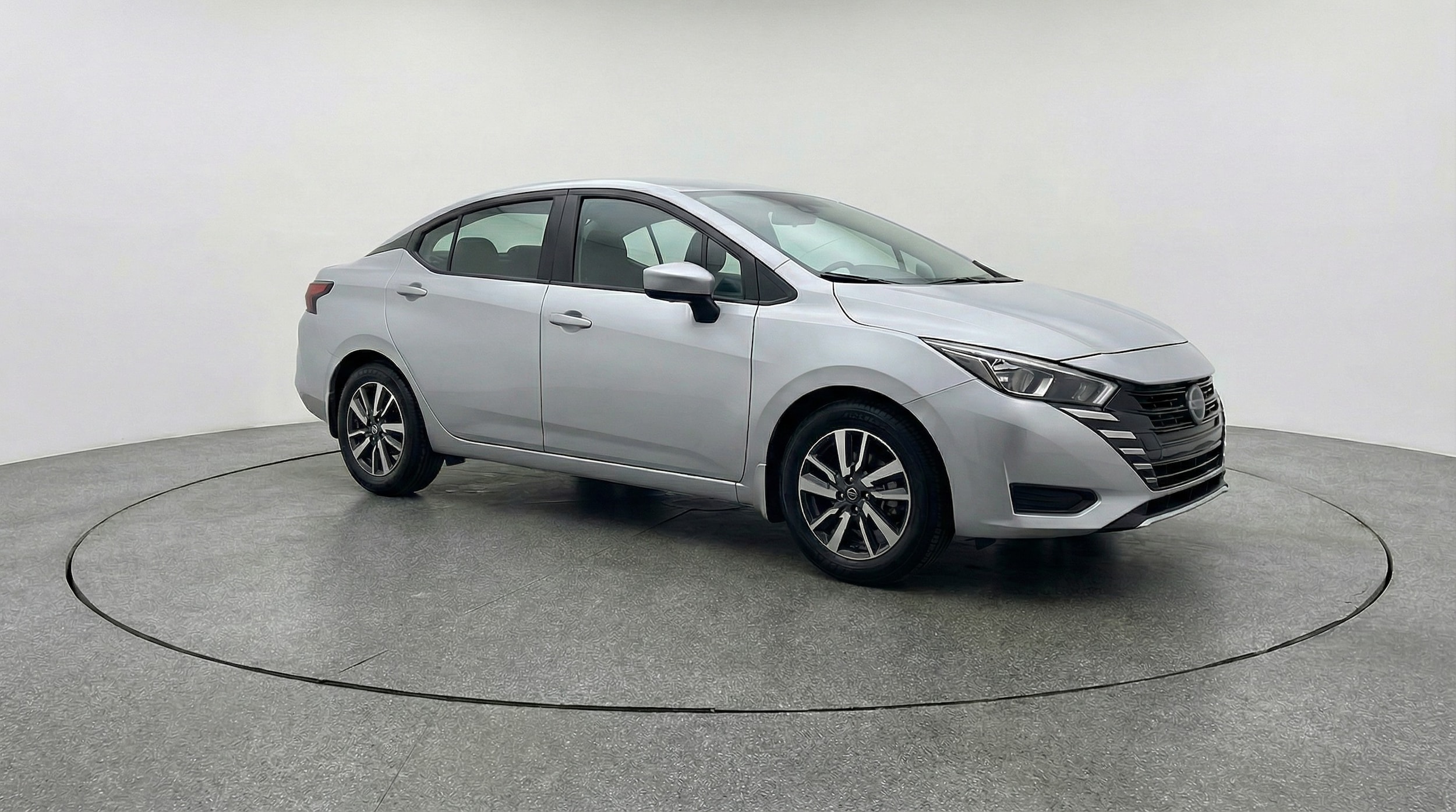 2025 Nissan Versa SV FWD