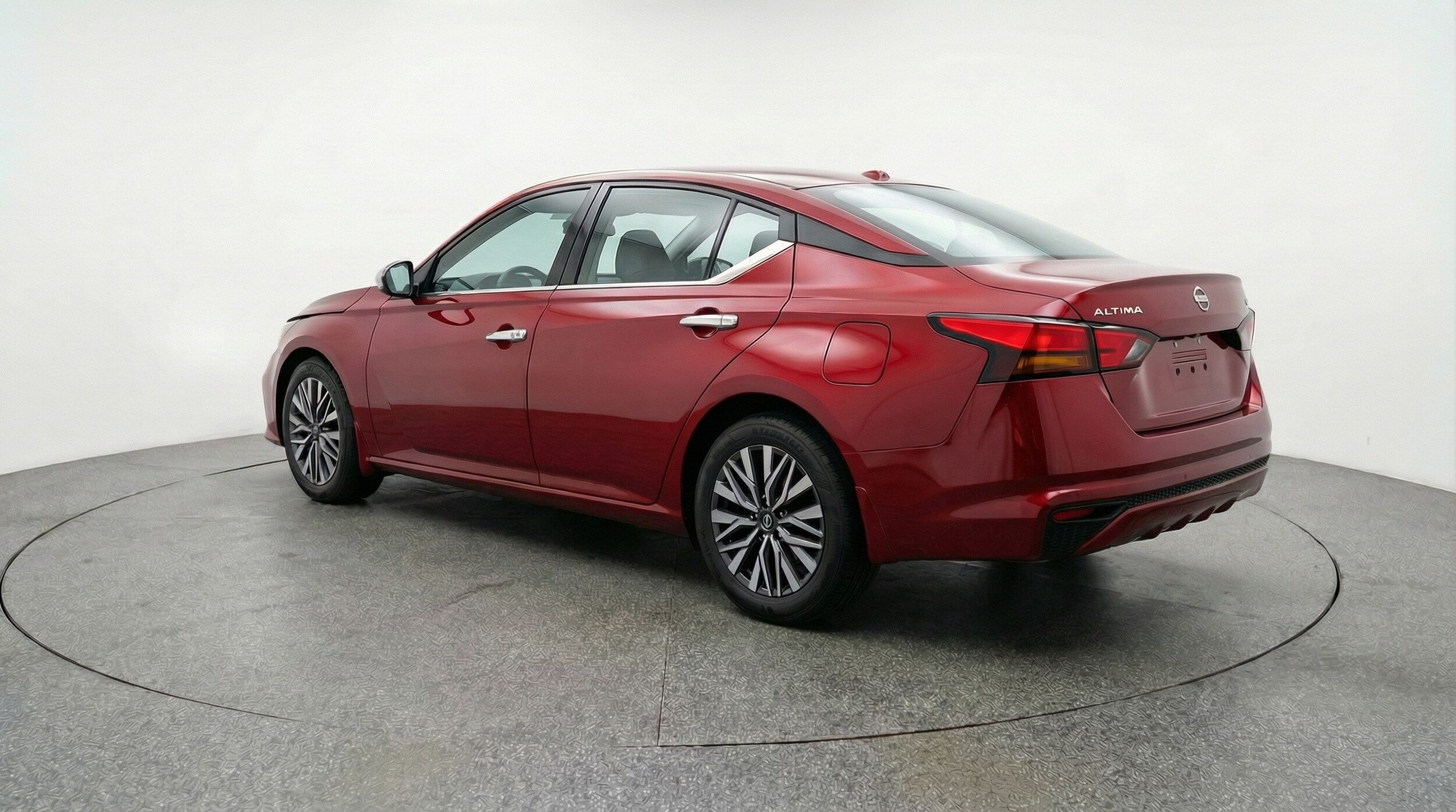 Thumbnail: 2025 Nissan Altima - 5