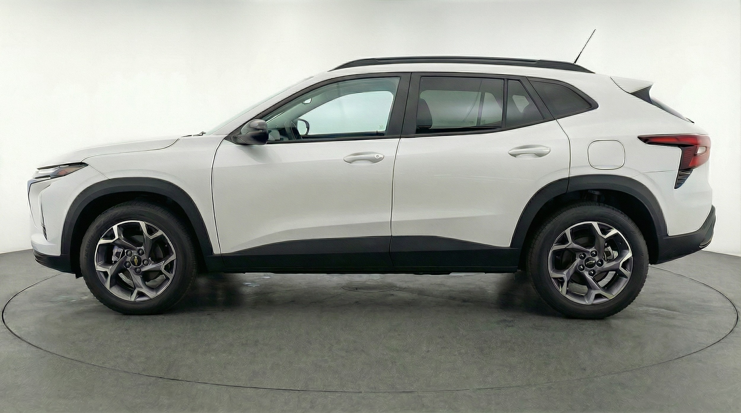 Thumbnail: 2025 Chevrolet Trax - 4