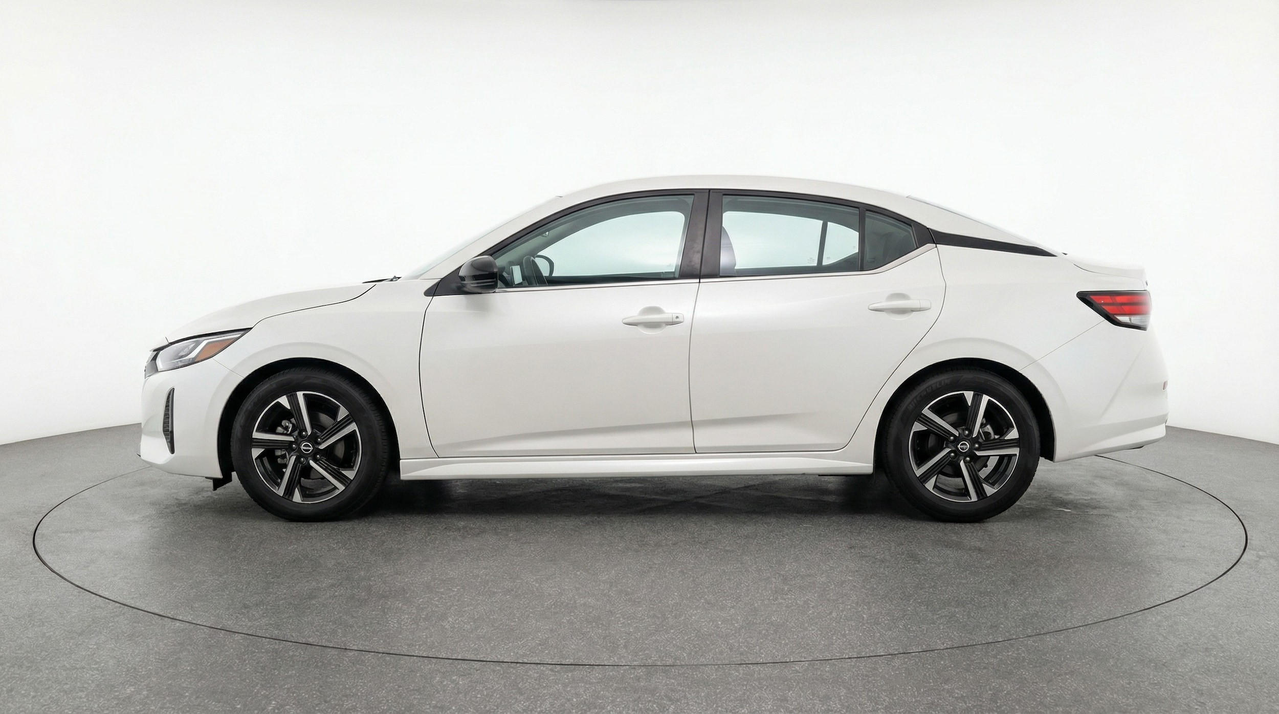 Thumbnail: 2025 Nissan Sentra - 4