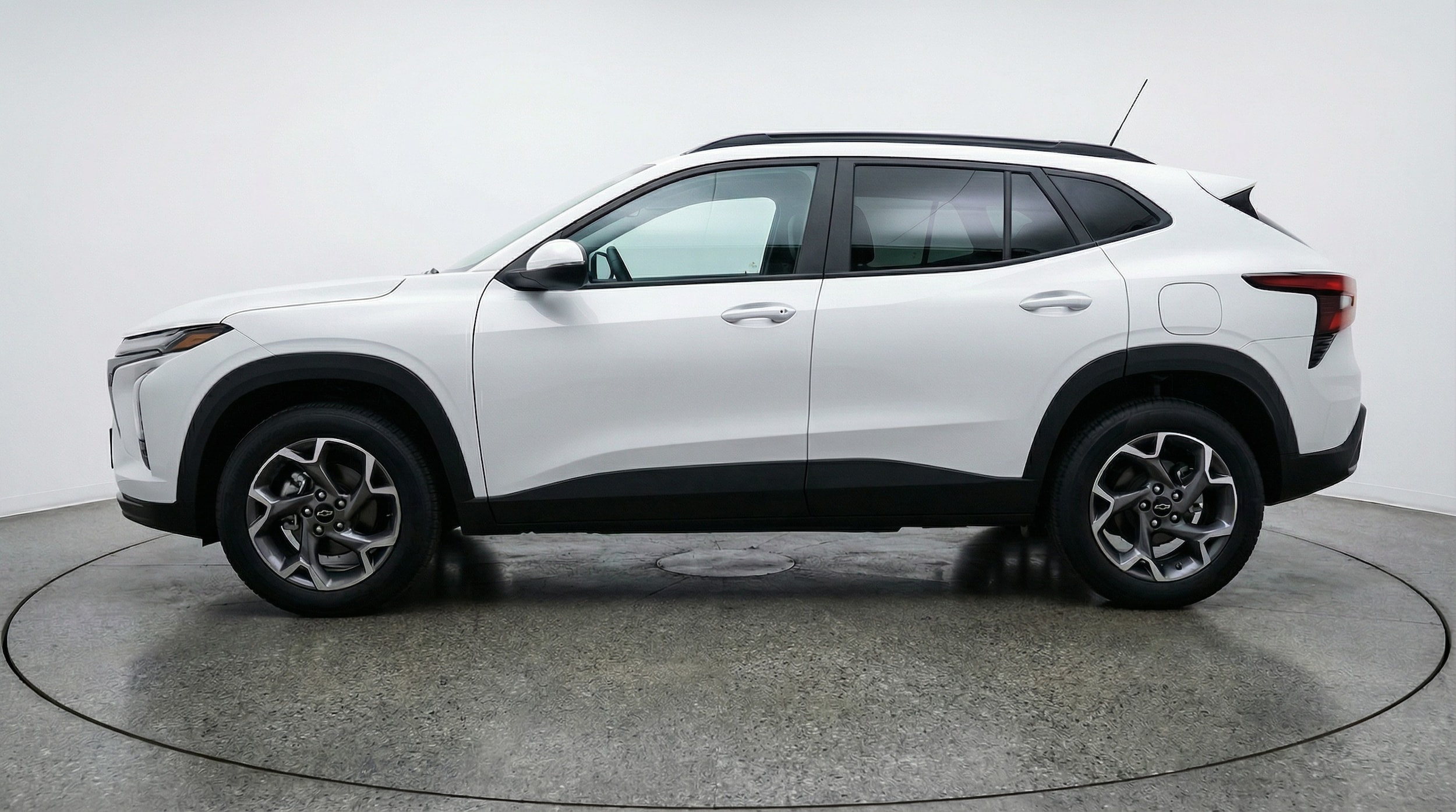 Thumbnail: 2025 Chevrolet Trax - 4