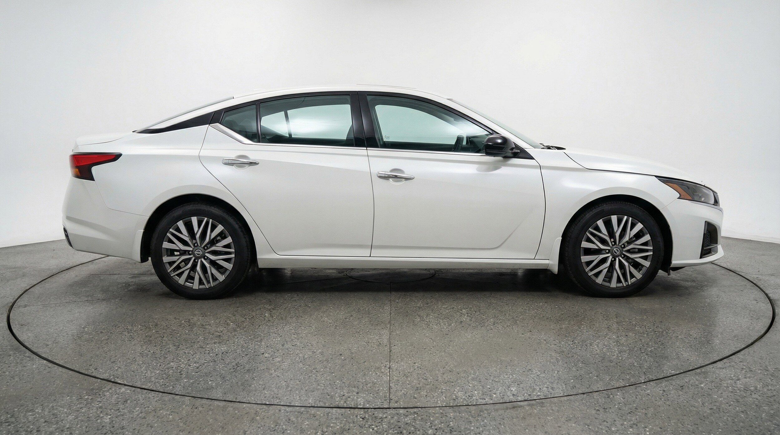 Thumbnail: 2025 Nissan Altima - 11