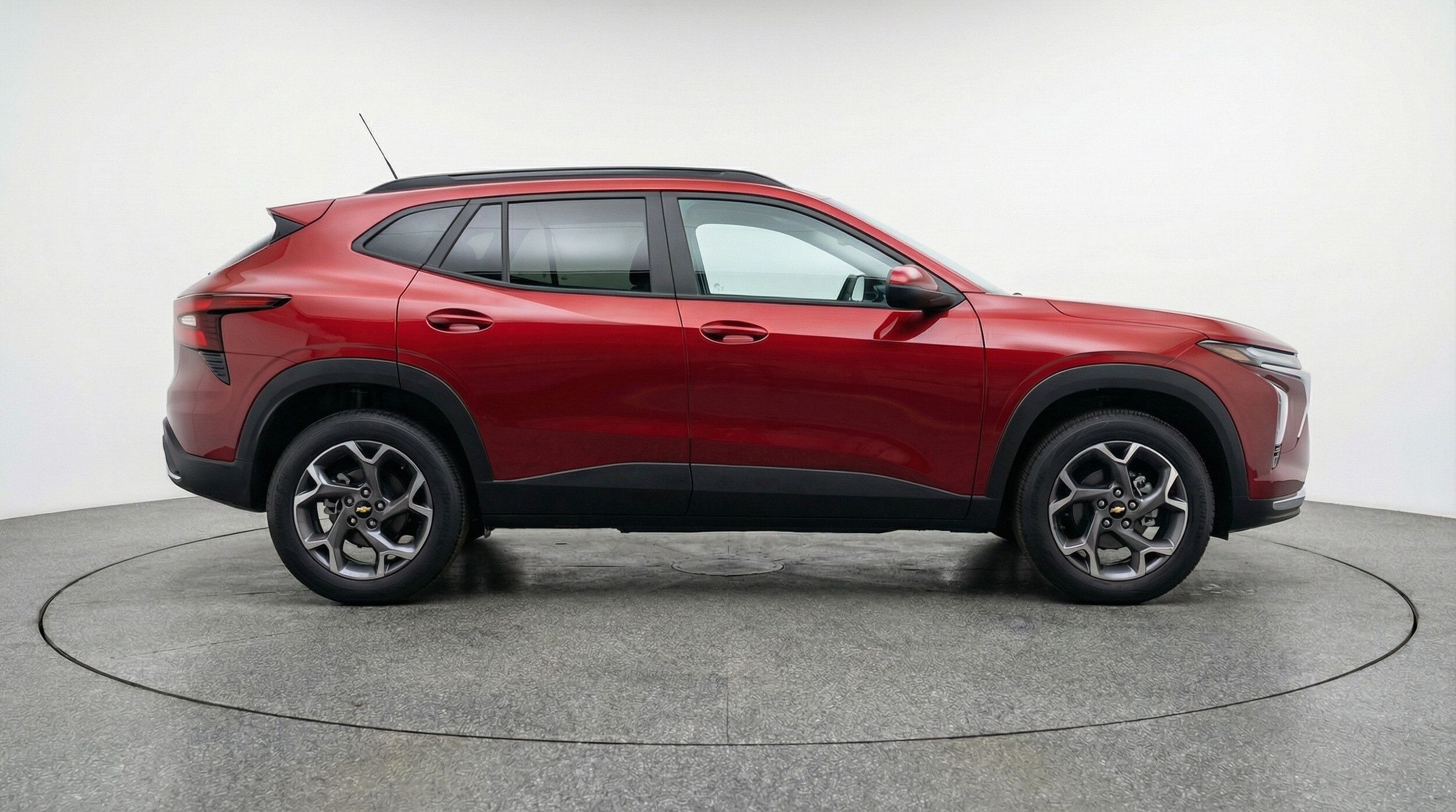 Thumbnail: 2025 Chevrolet Trax - 8