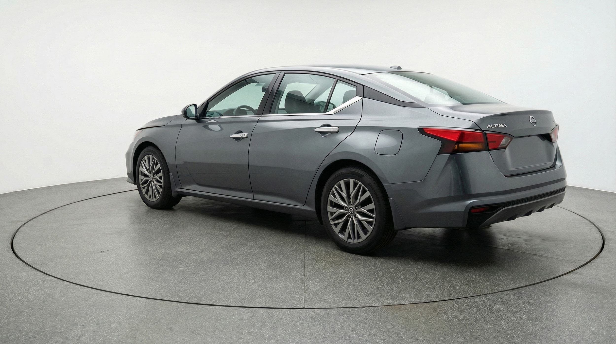 Thumbnail: 2025 Nissan Altima - 5