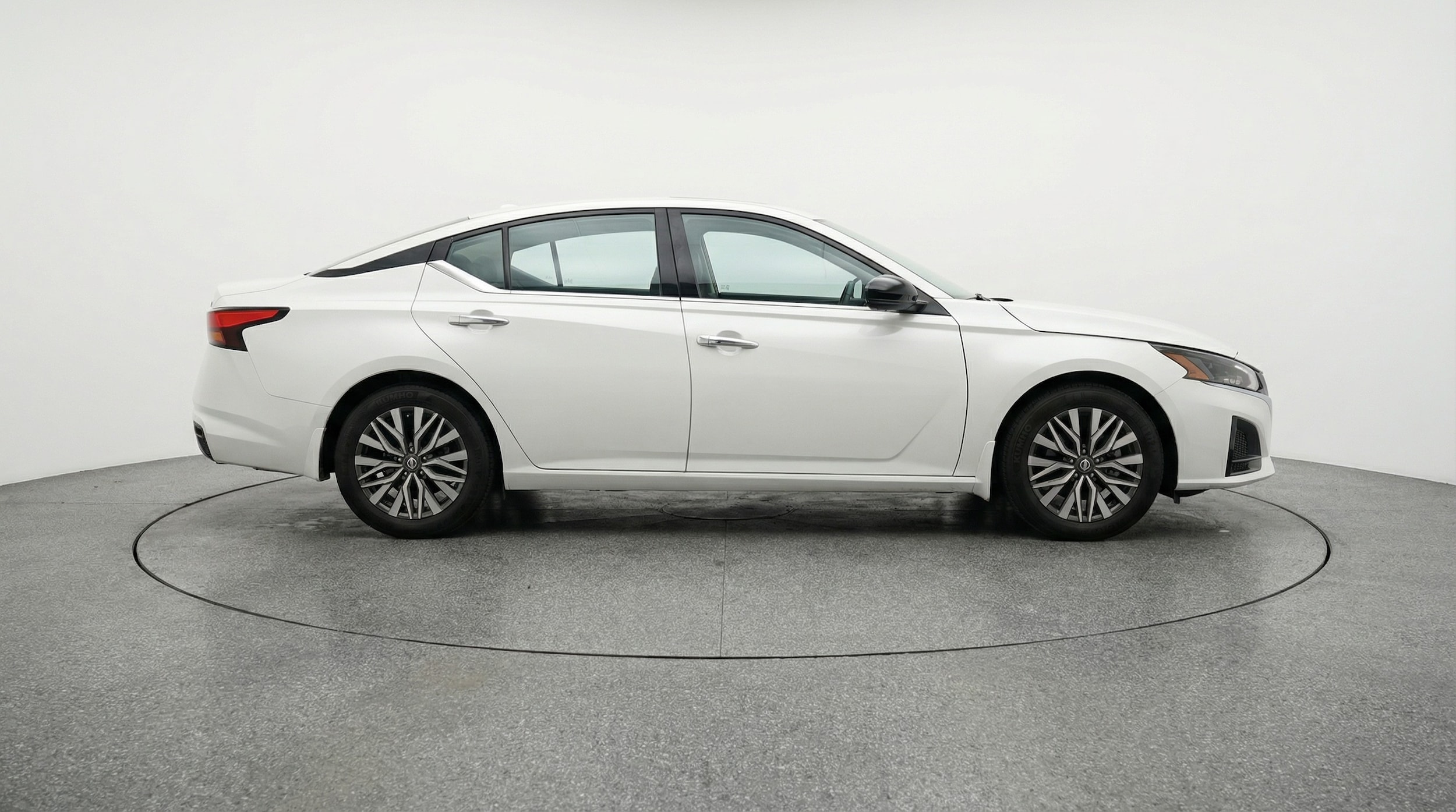 Thumbnail: 2025 Nissan Altima - 8