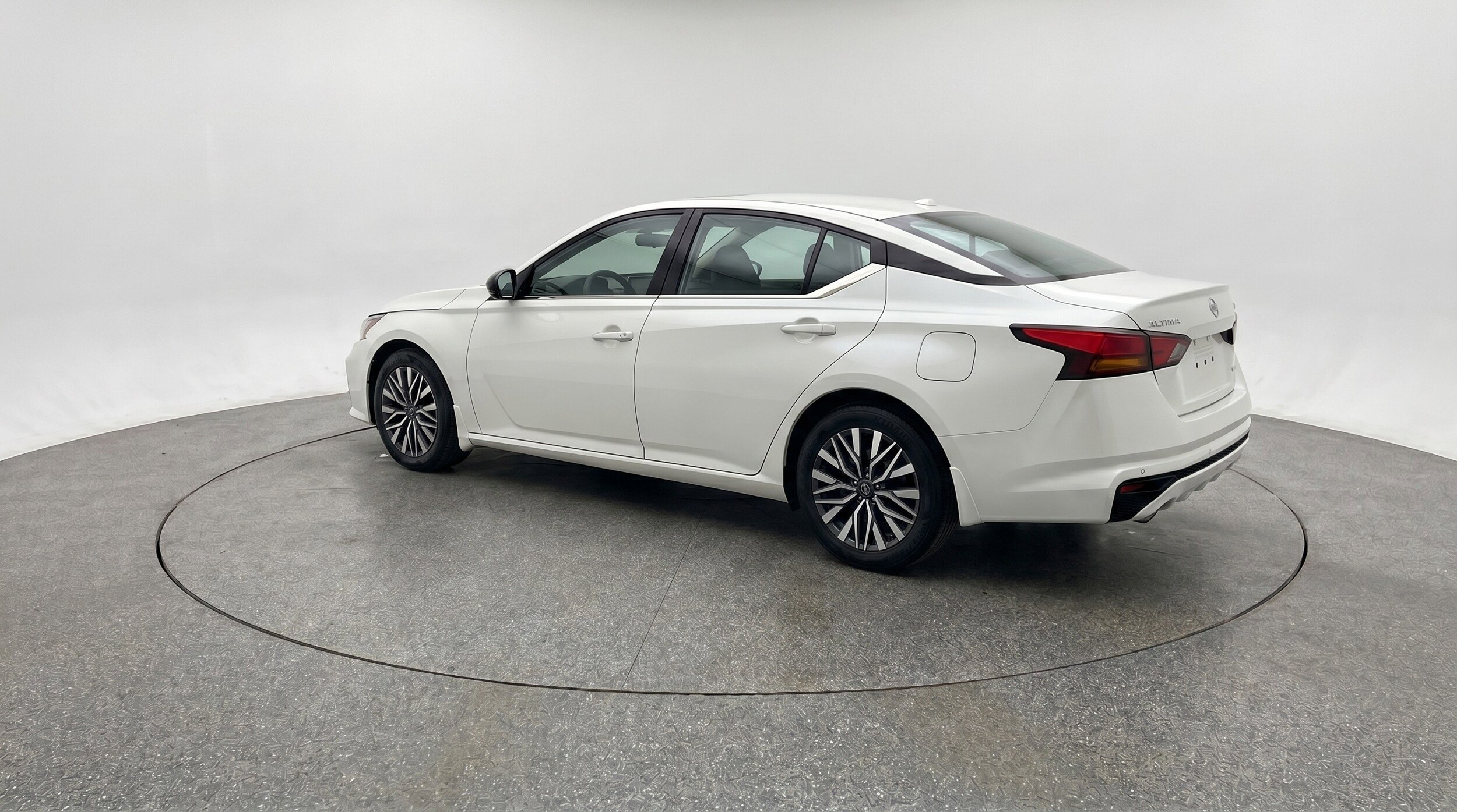 Thumbnail: 2025 Nissan Altima - 6
