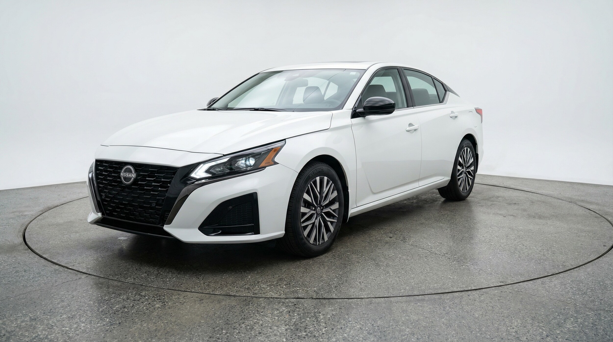 Thumbnail: 2025 Nissan Altima - 3